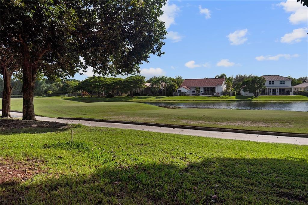 LEGENDS AT WESTON HILLS C - Residential