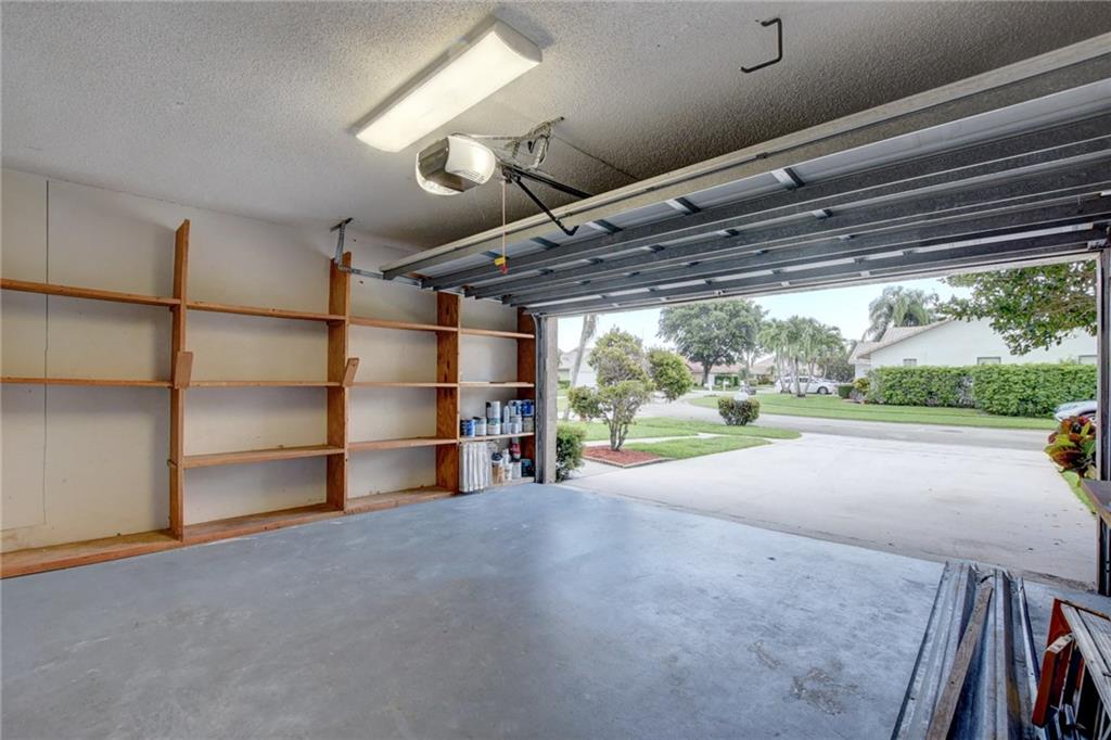 ESCONDIDO IV - Residential Lease