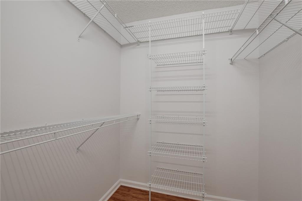 ESCONDIDO IV - Residential Lease