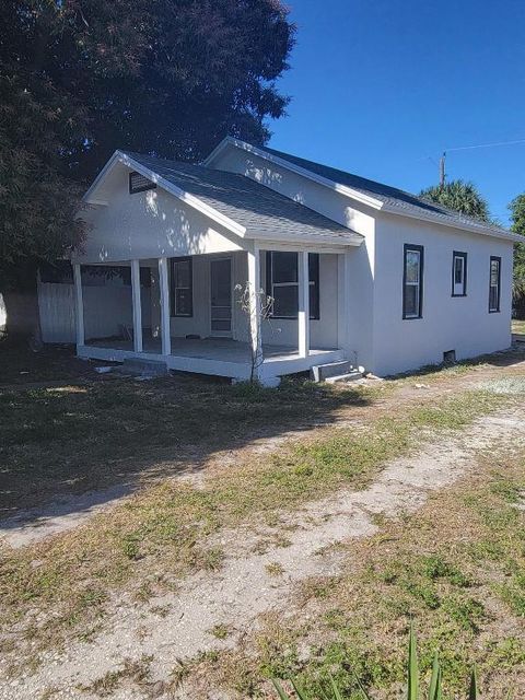 719 Tuscaloosa Street West Palm Beach FL 33405