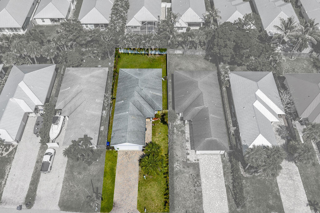 CINQUEZ PARK - Residential