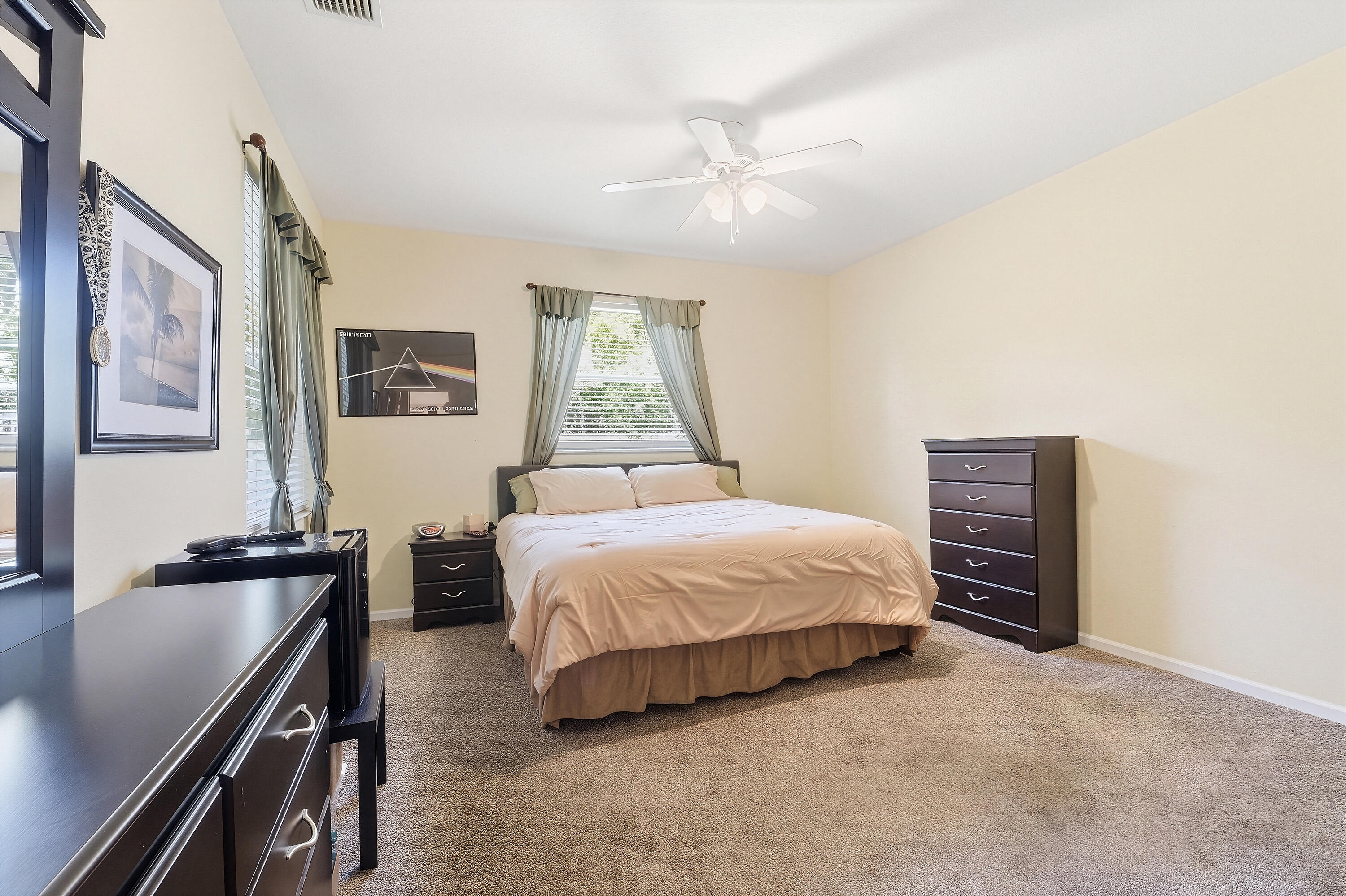 CINQUEZ PARK - Residential