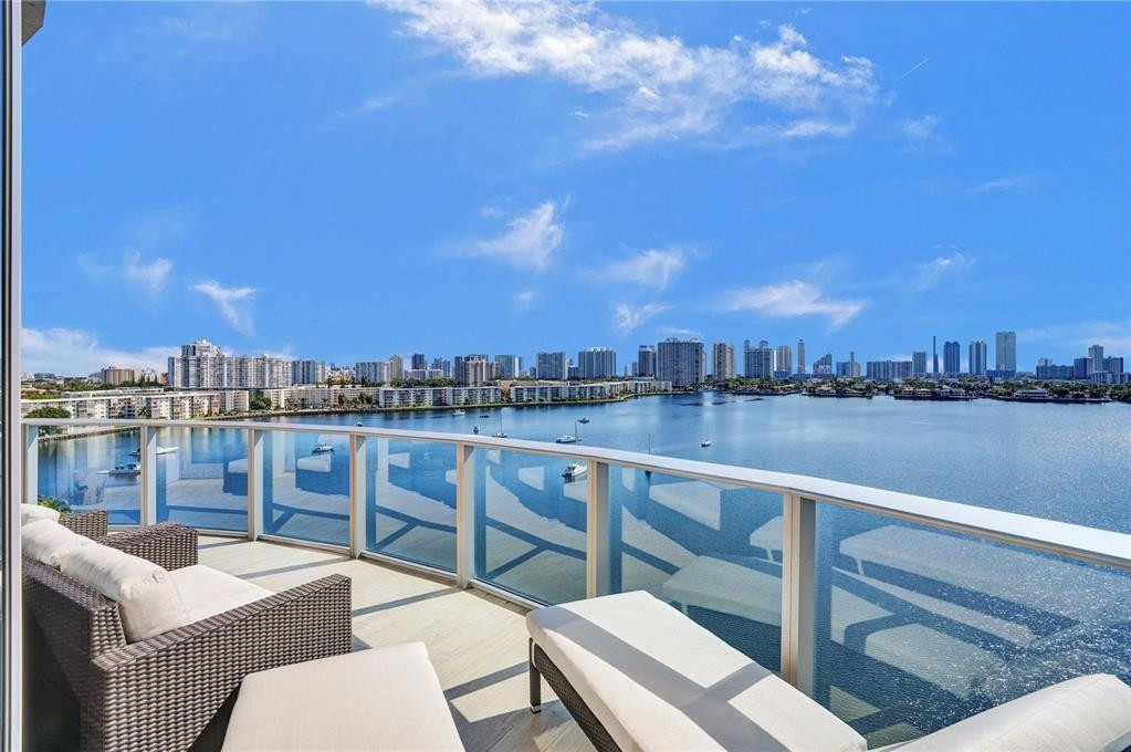 MARINA PLAMS NORTH TOWER - Residential