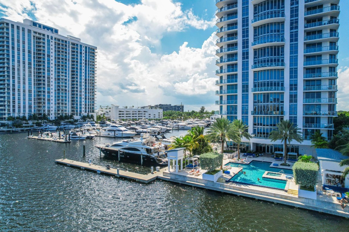 MARINA PLAMS NORTH TOWER - Residential