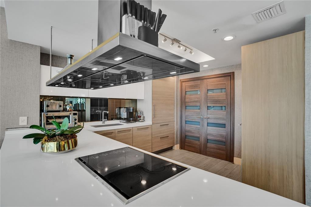 MARINA PLAMS NORTH TOWER - Residential