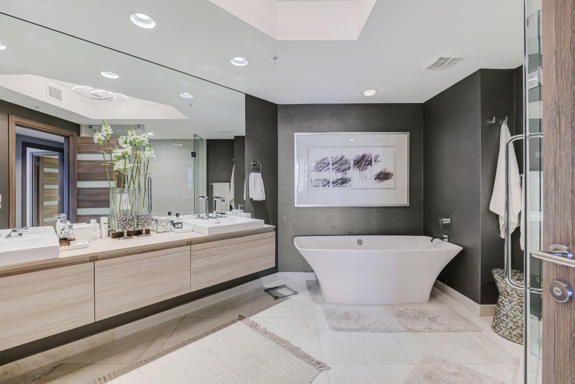 MARINA PLAMS NORTH TOWER - Residential