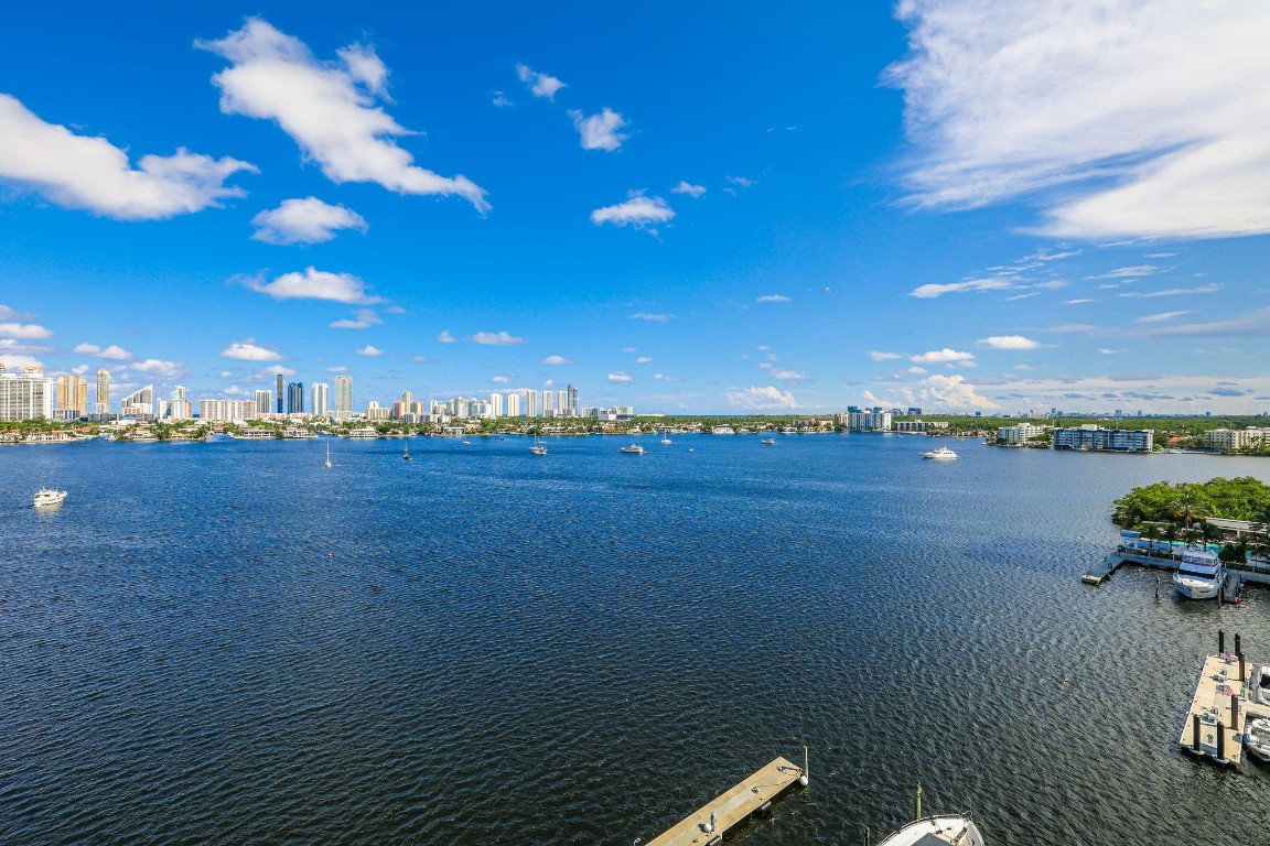 MARINA PLAMS NORTH TOWER - Residential