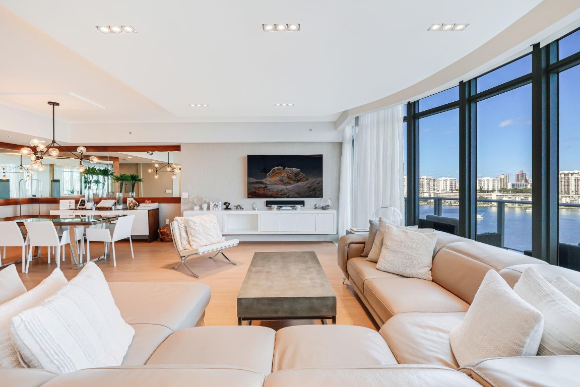 MARINA PLAMS NORTH TOWER - Residential