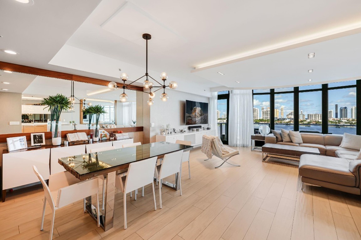 MARINA PLAMS NORTH TOWER - Residential