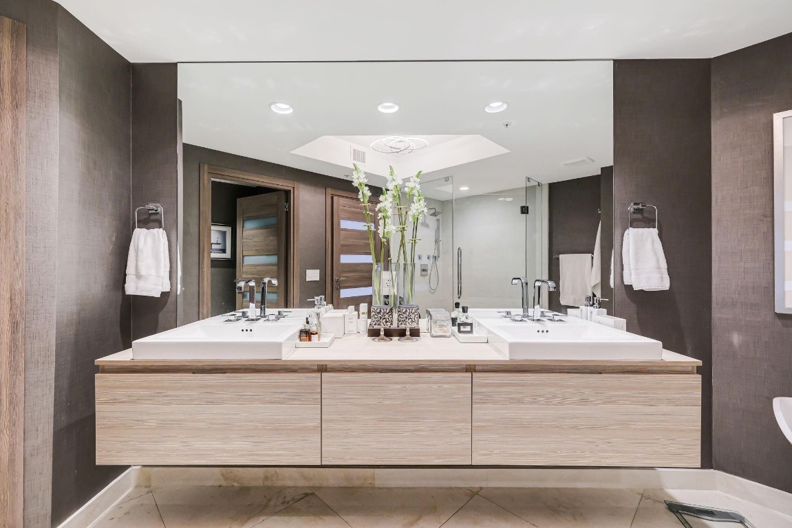 MARINA PLAMS NORTH TOWER - Residential