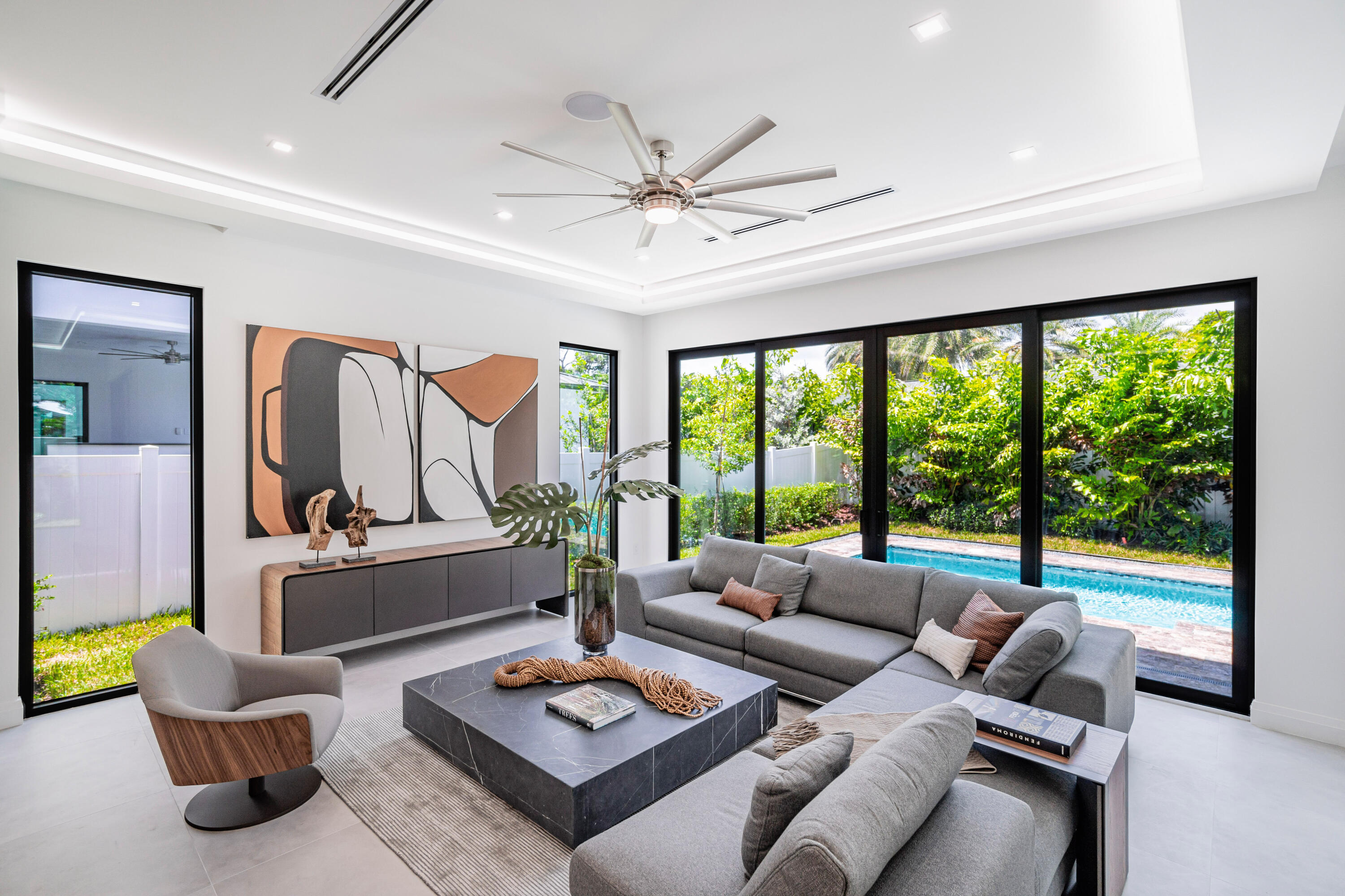 LA HACIENDA DELRAY - Residential