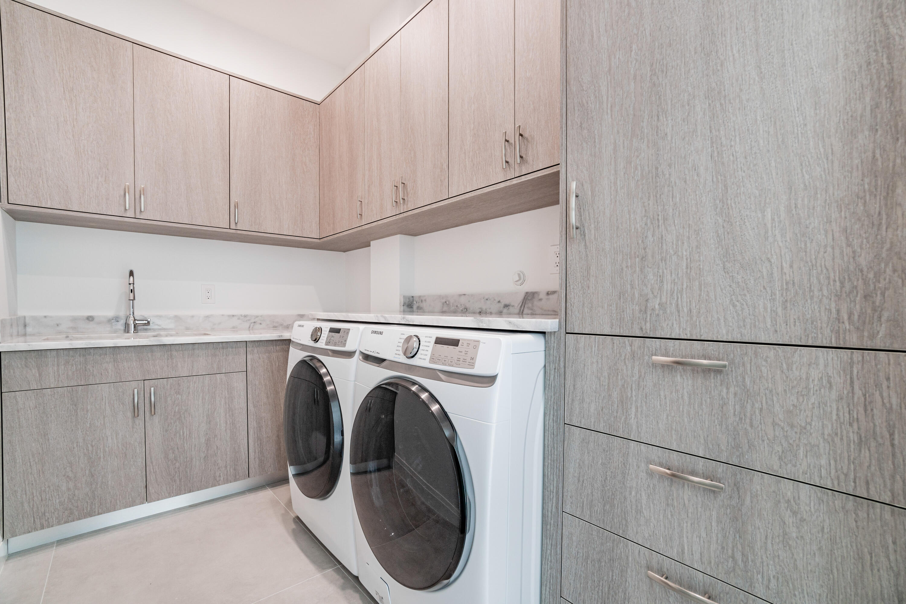 LA HACIENDA DELRAY - Residential