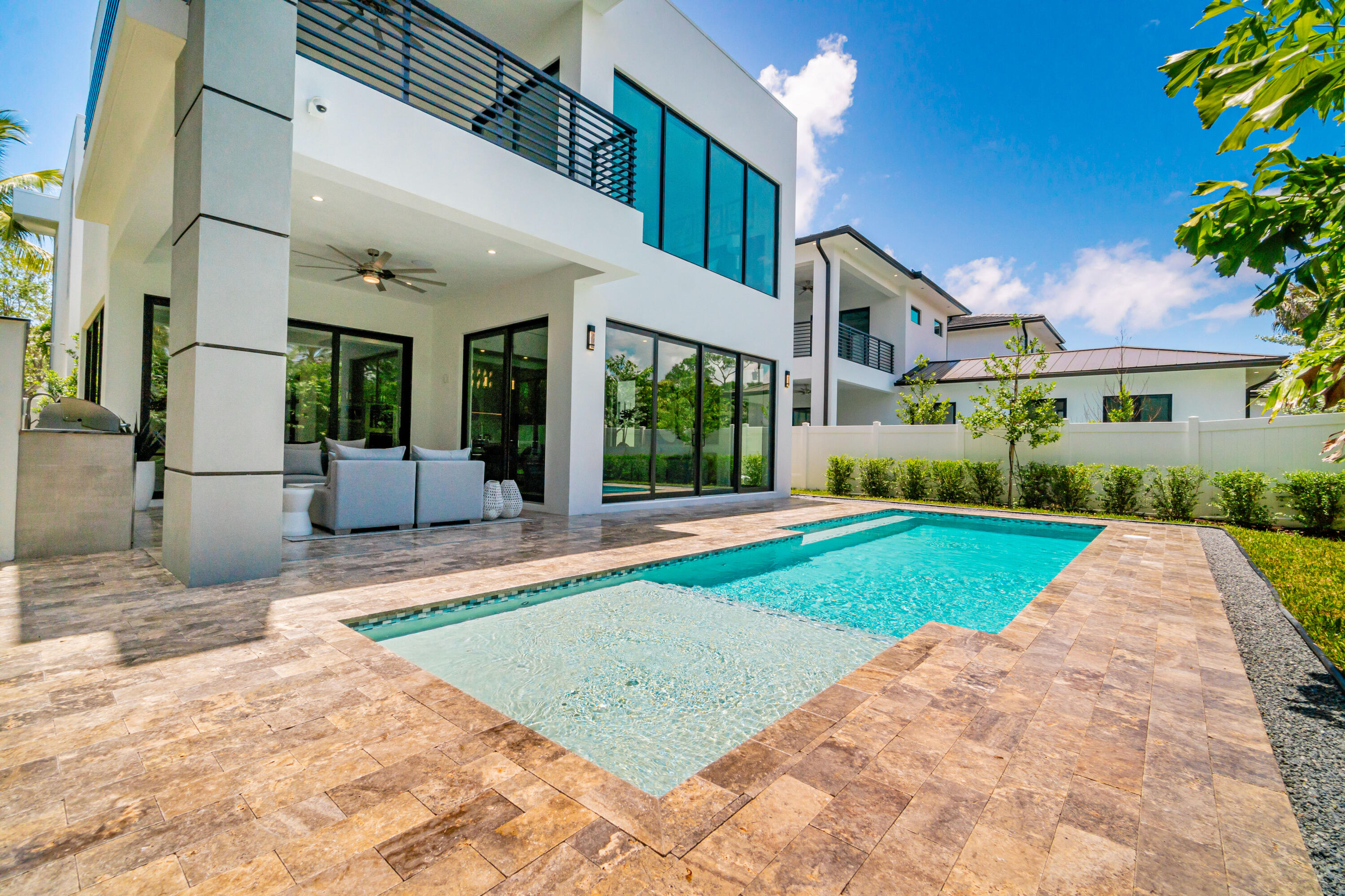 LA HACIENDA DELRAY - Residential