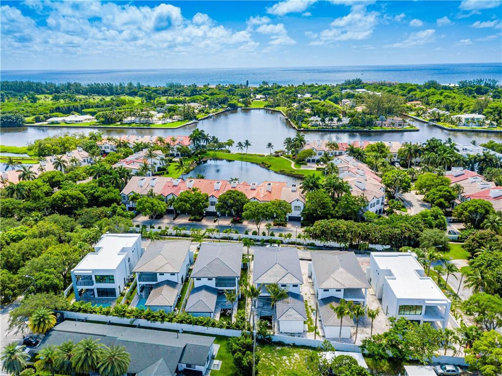 LA HACIENDA DELRAY - Residential