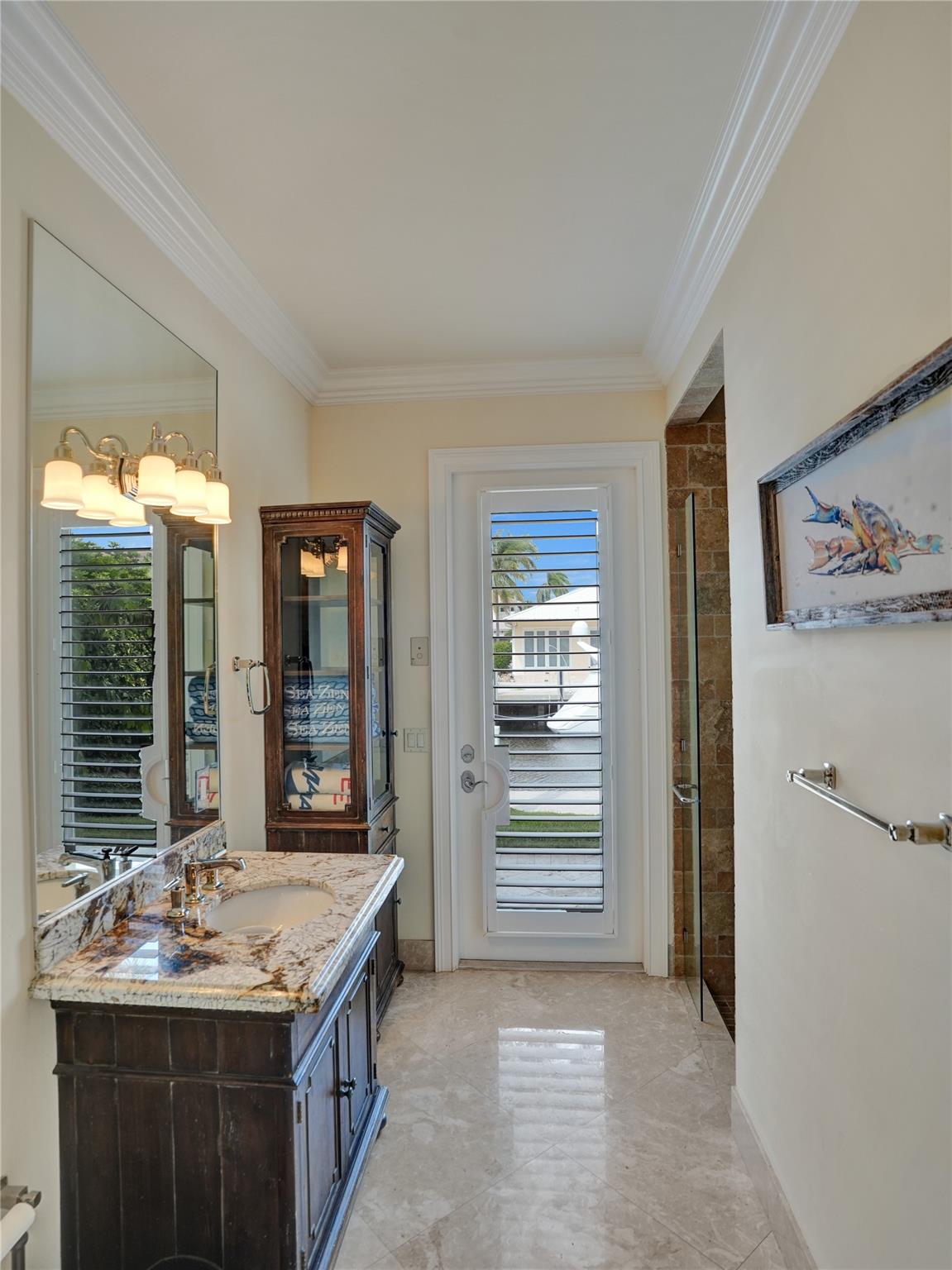 CORAL KEY VILLAS 3RD SEC - Residential