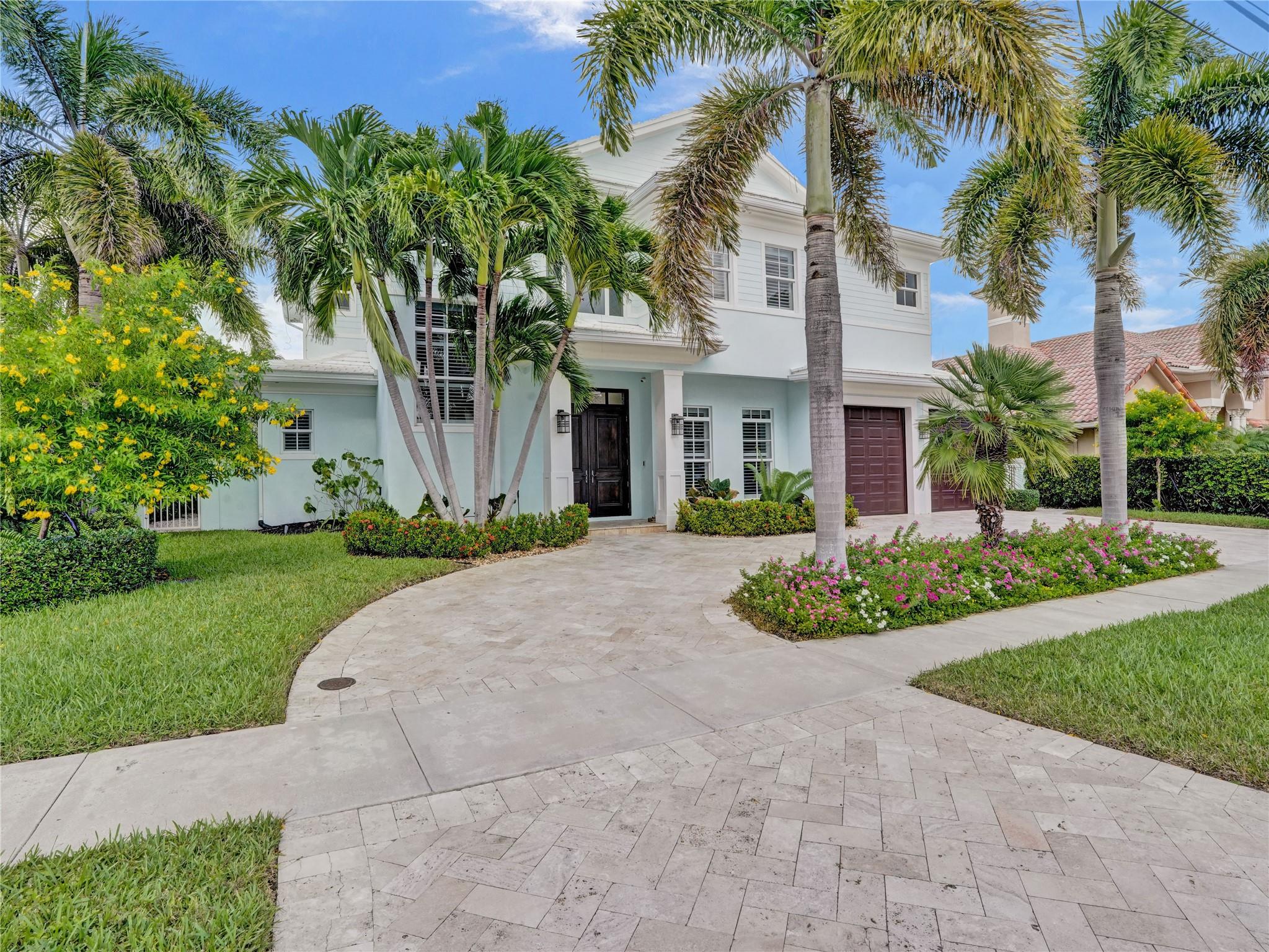 CORAL KEY VILLAS 3RD SEC - Residential