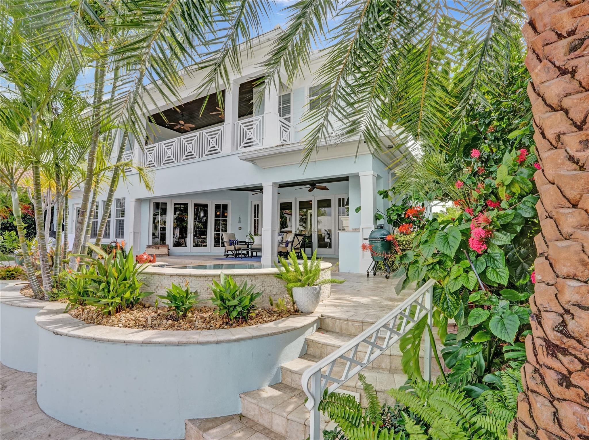 CORAL KEY VILLAS 3RD SEC - Residential