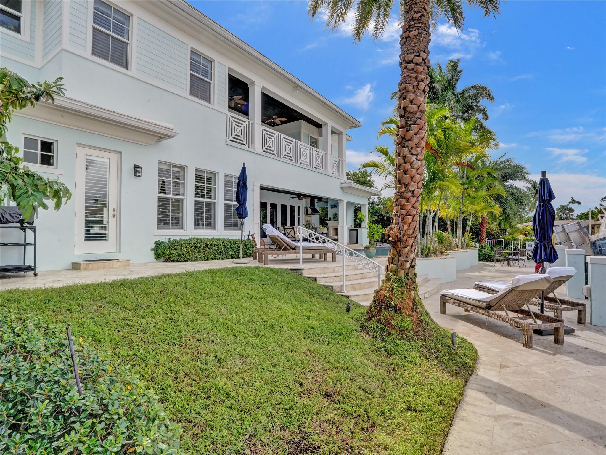 CORAL KEY VILLAS 3RD SEC - Residential