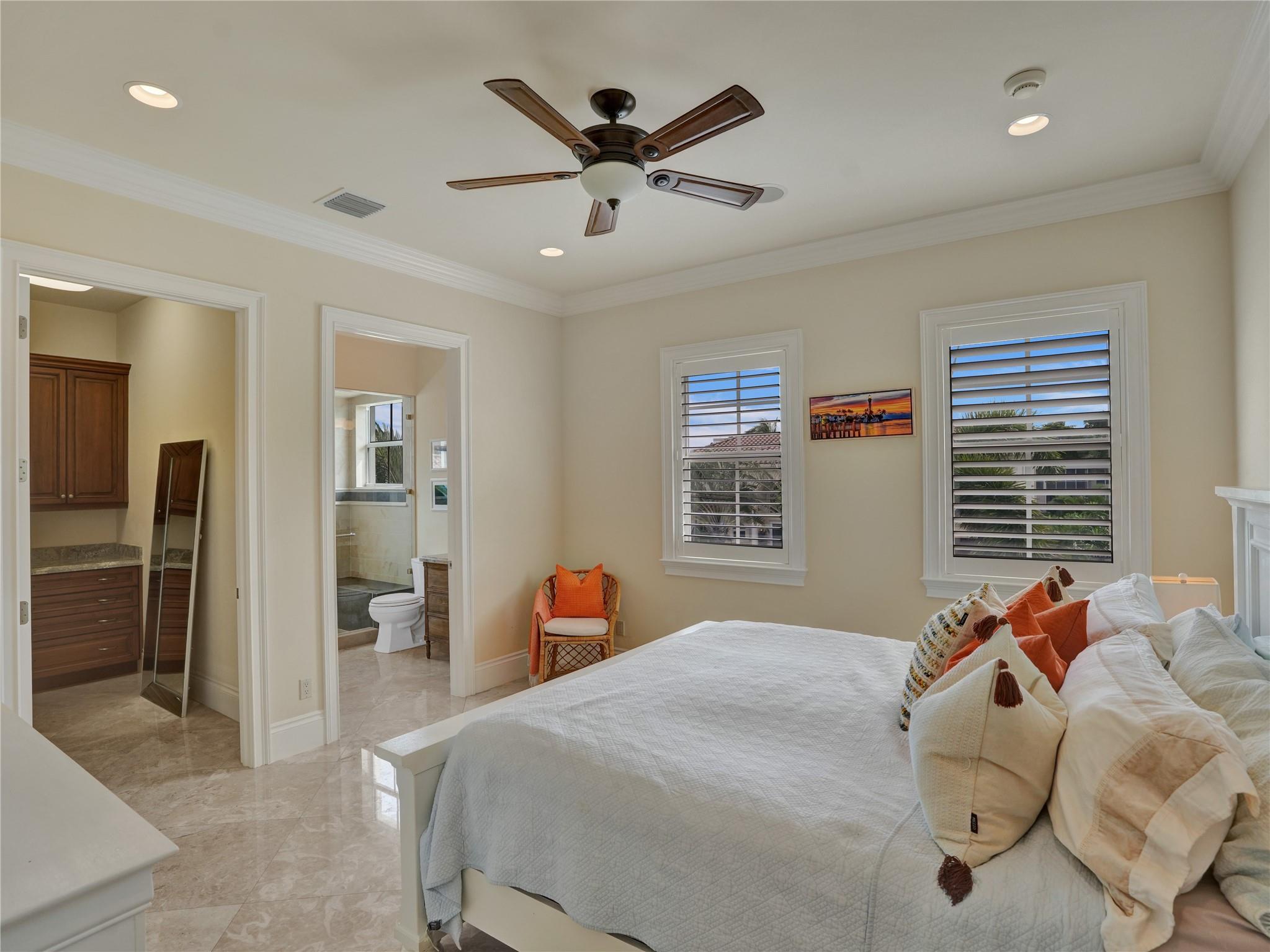 CORAL KEY VILLAS 3RD SEC - Residential