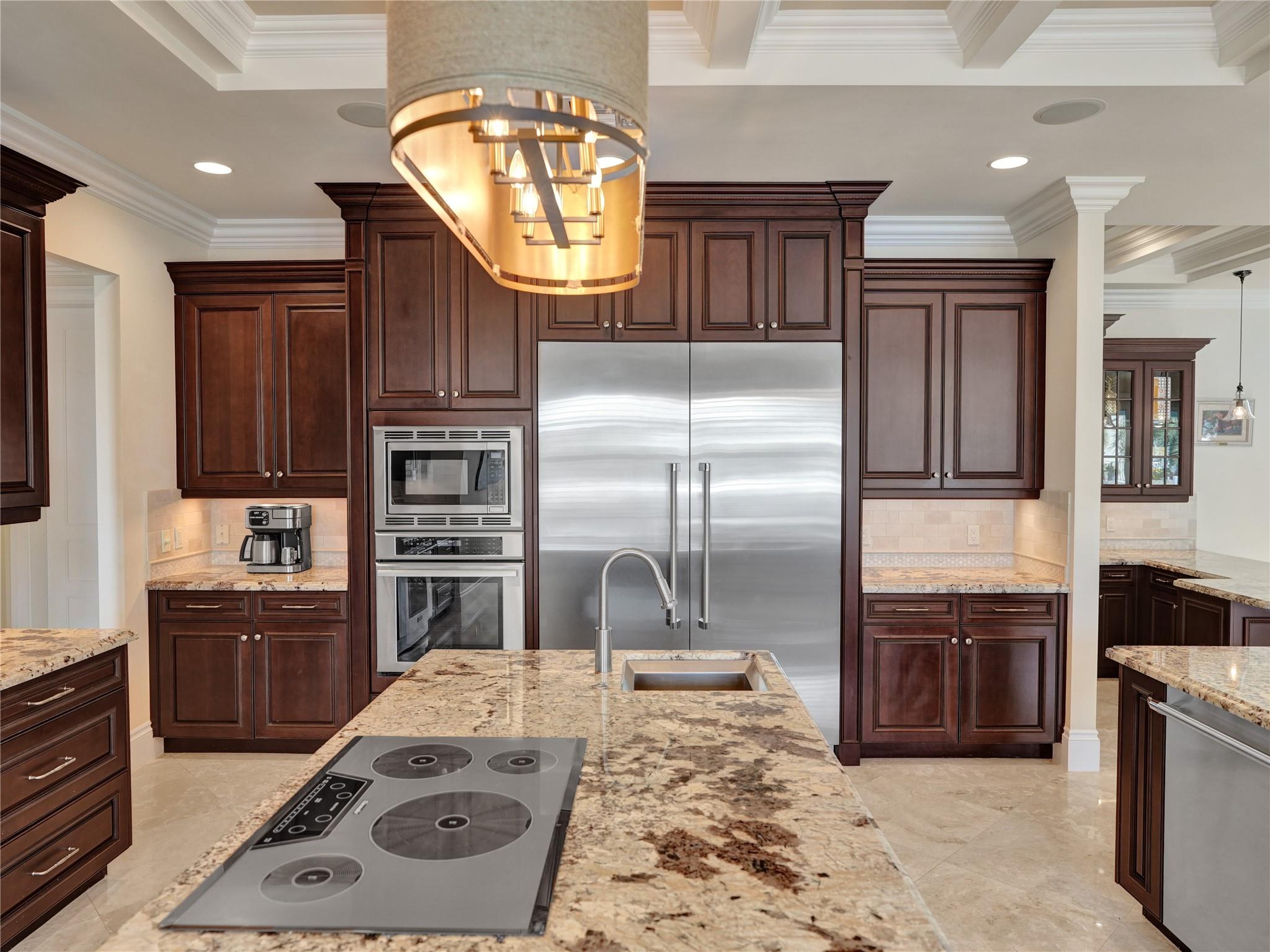 CORAL KEY VILLAS 3RD SEC - Residential