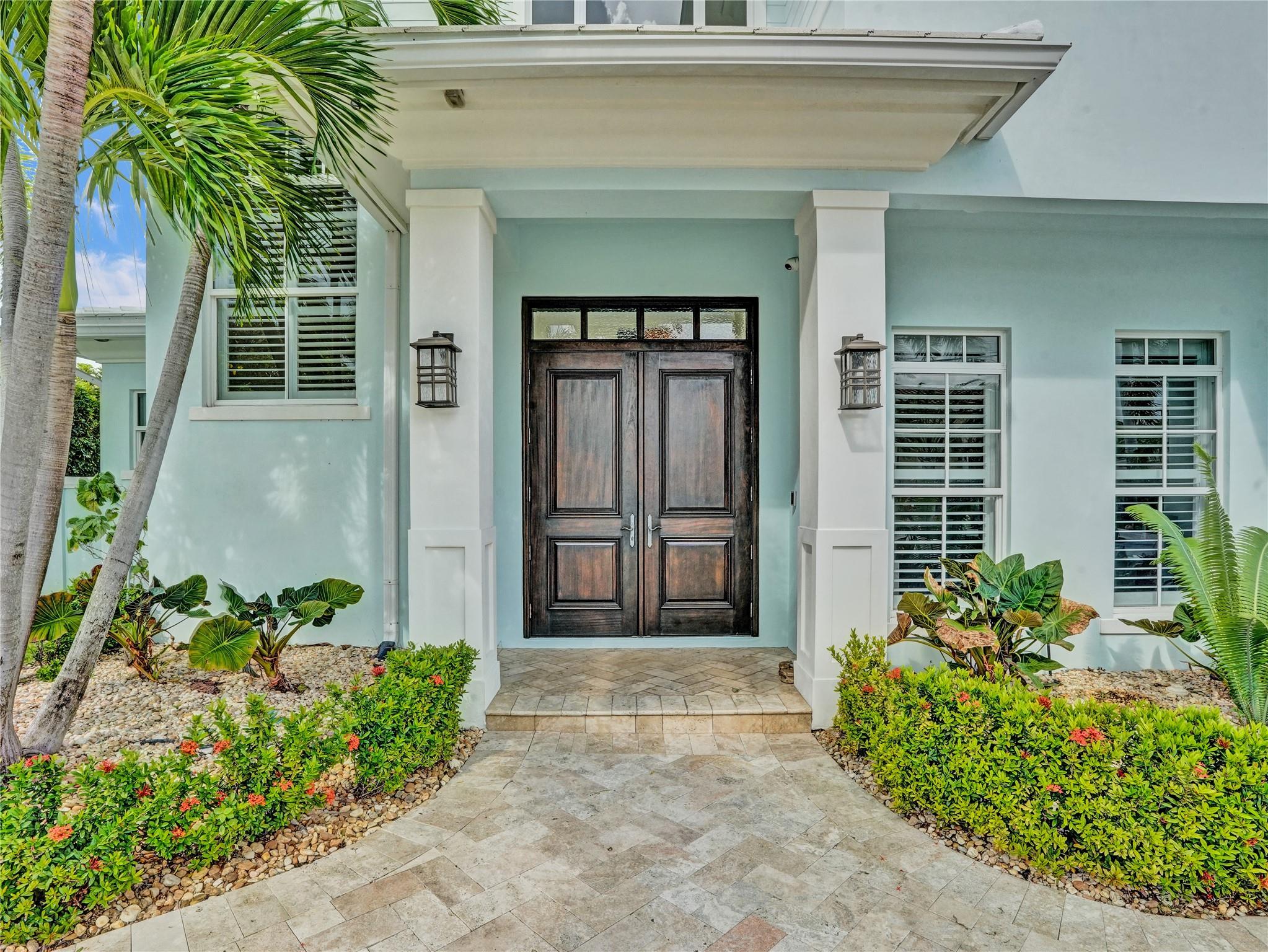 CORAL KEY VILLAS 3RD SEC - Residential