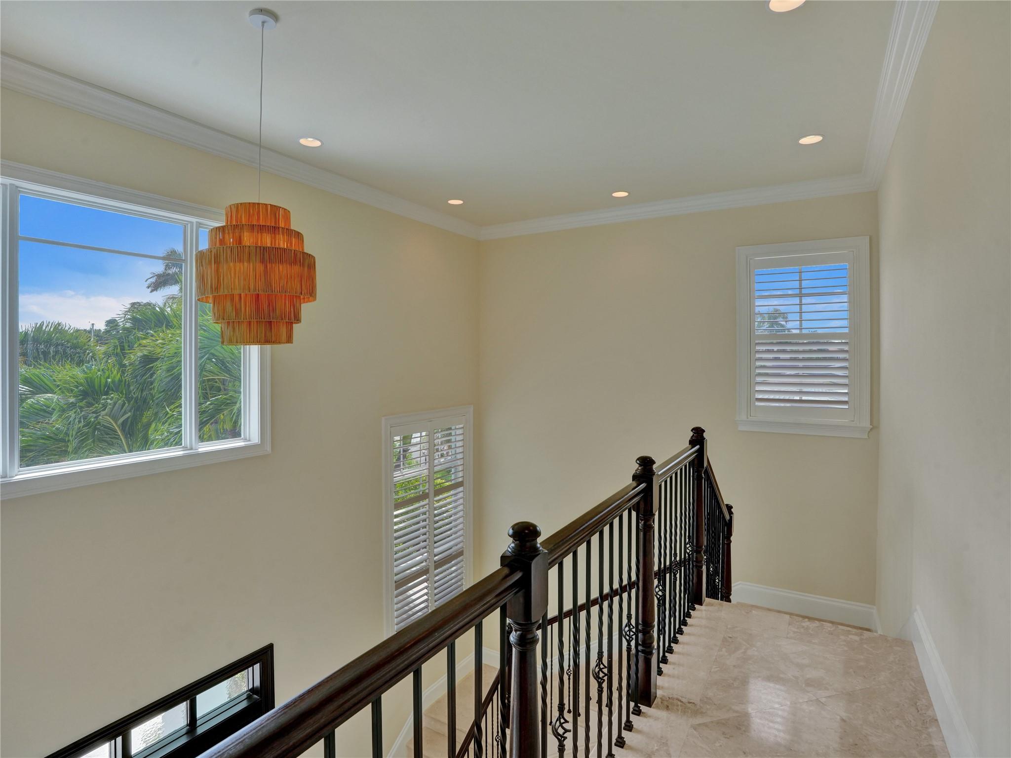 CORAL KEY VILLAS 3RD SEC - Residential