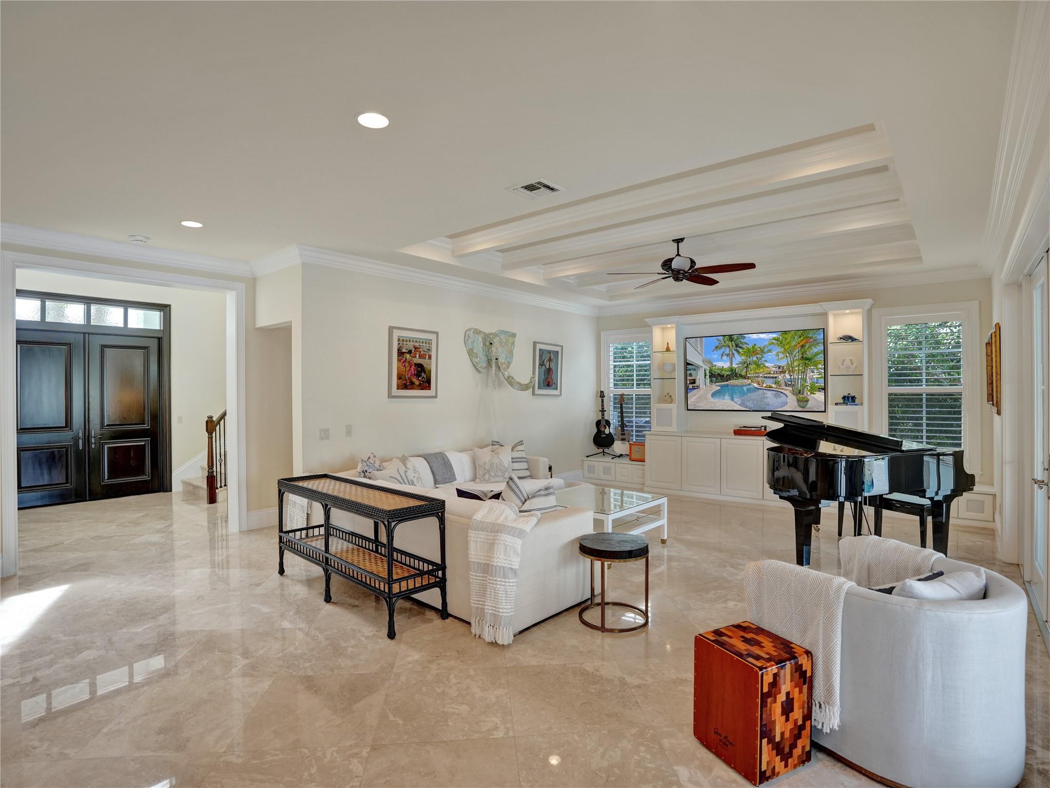 CORAL KEY VILLAS 3RD SEC - Residential