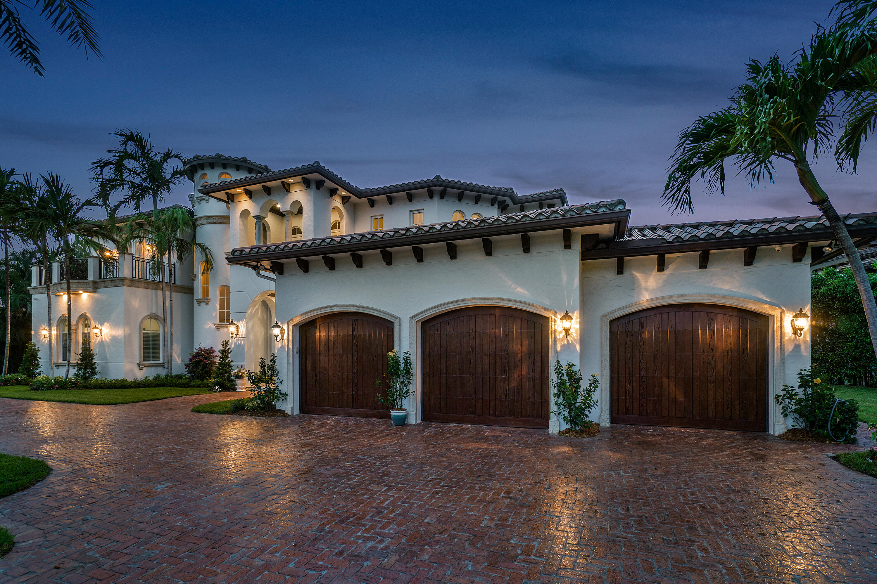 SUN AND SURF - Residential