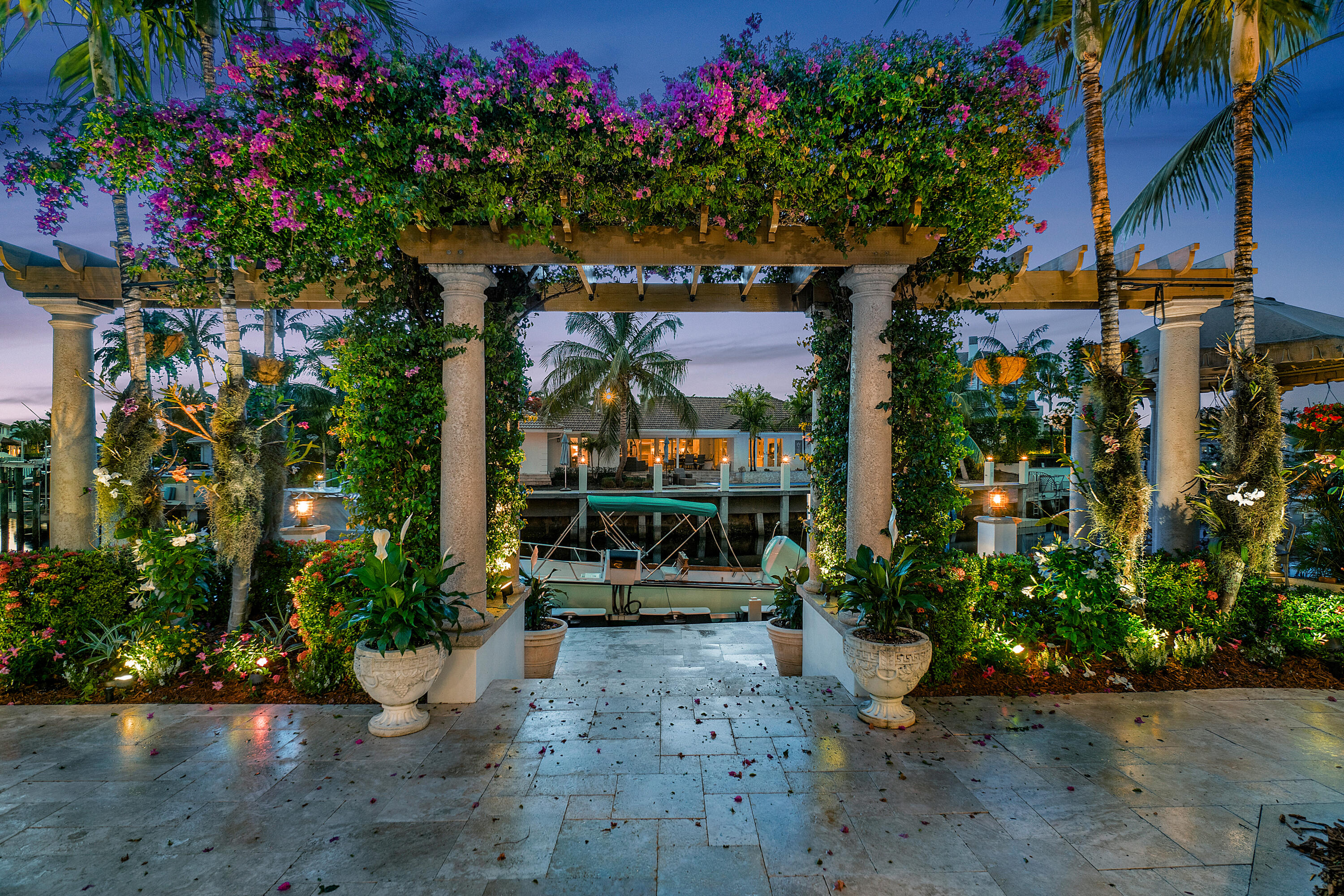 SUN AND SURF - Residential