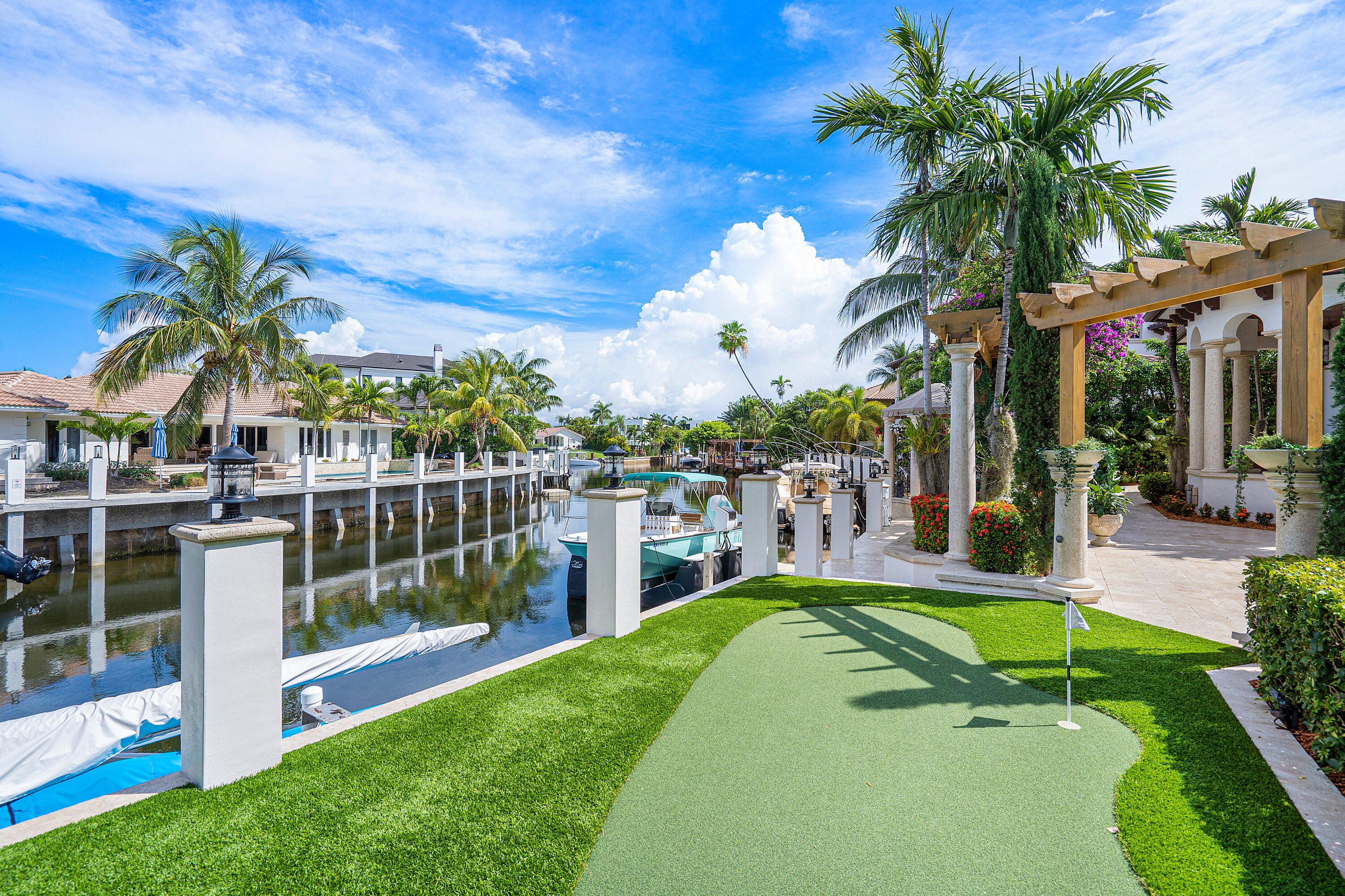 SUN AND SURF - Residential