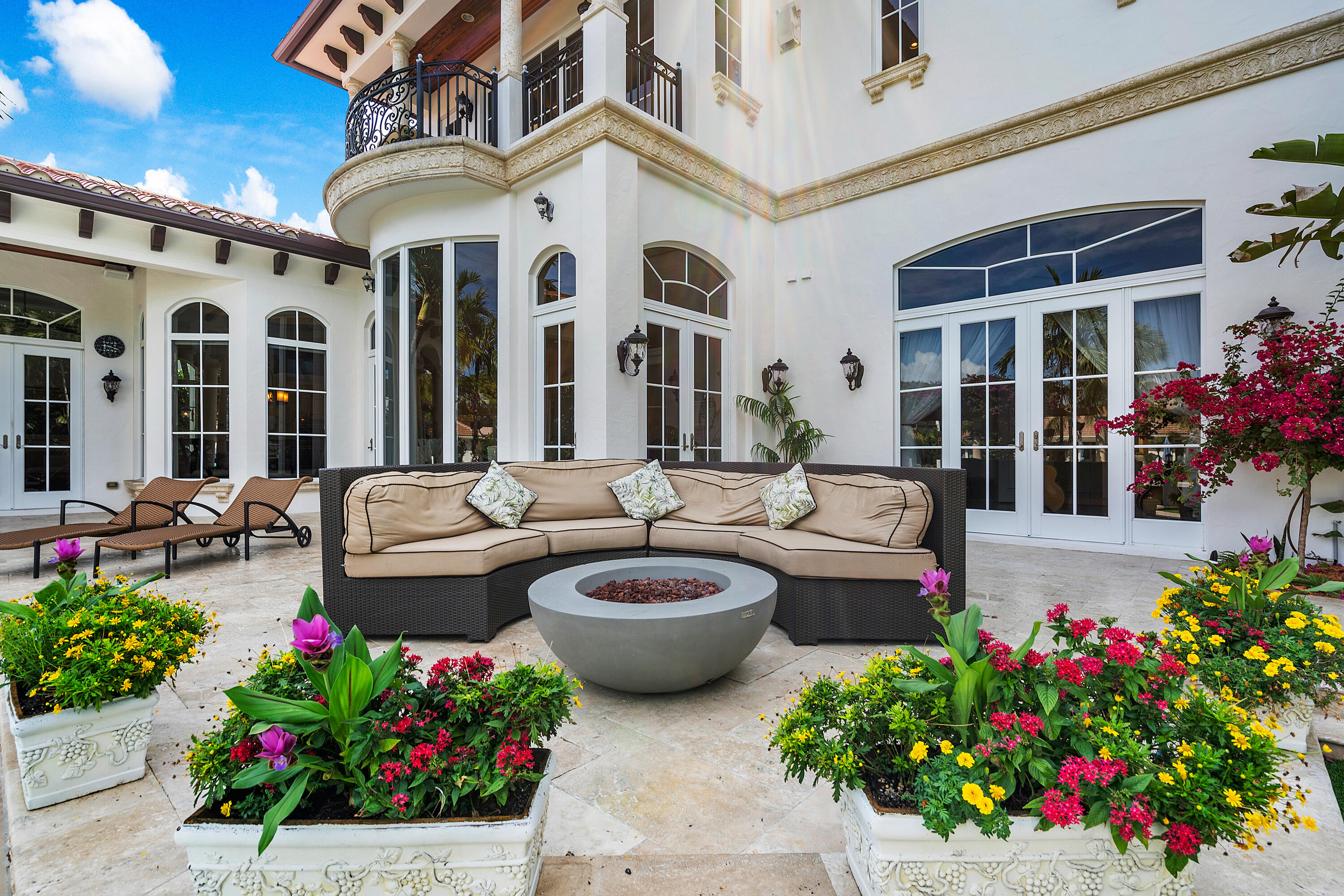 SUN AND SURF - Residential