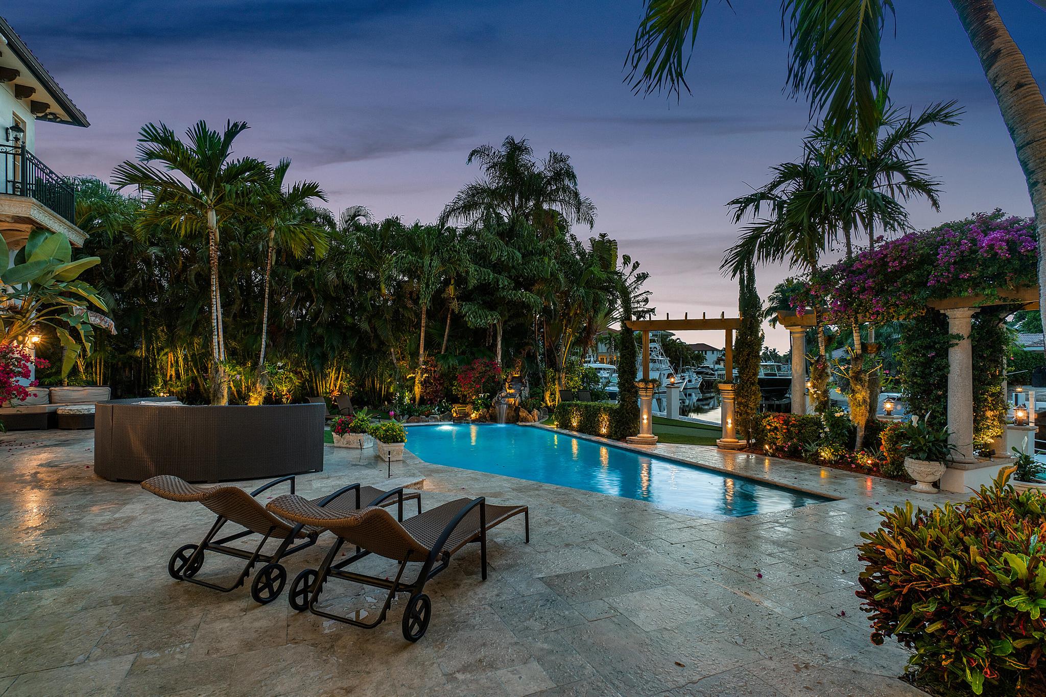 SUN AND SURF - Residential