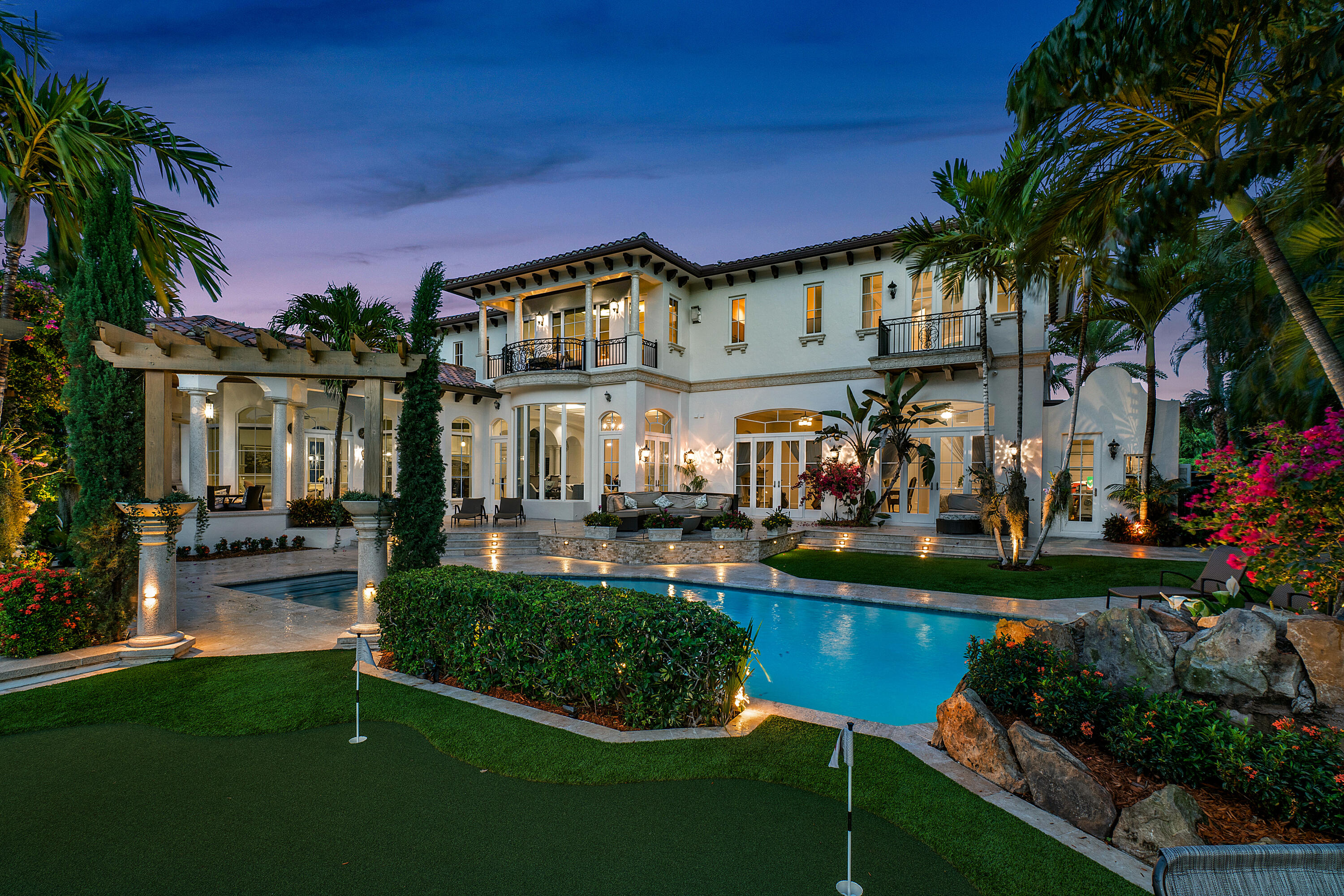 SUN AND SURF - Residential