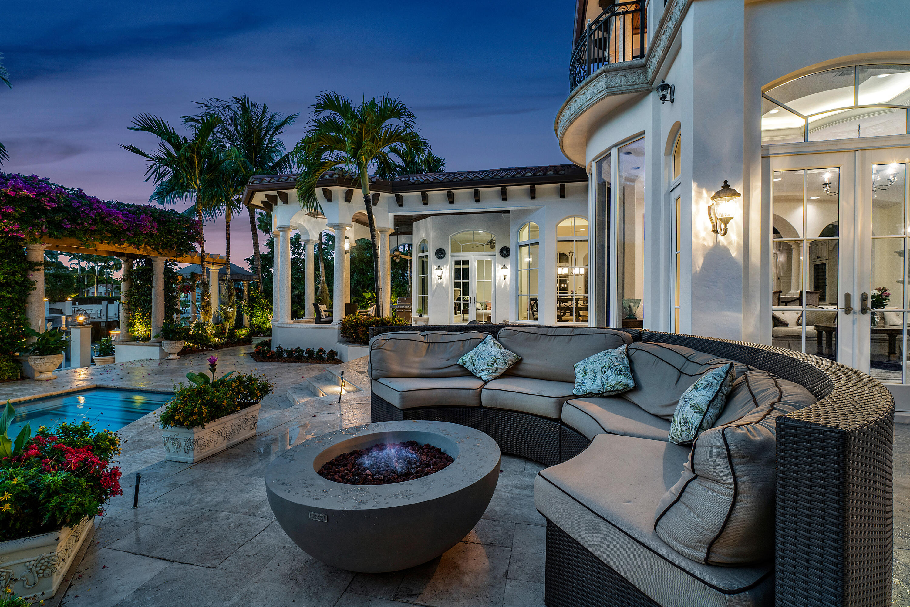 SUN AND SURF - Residential