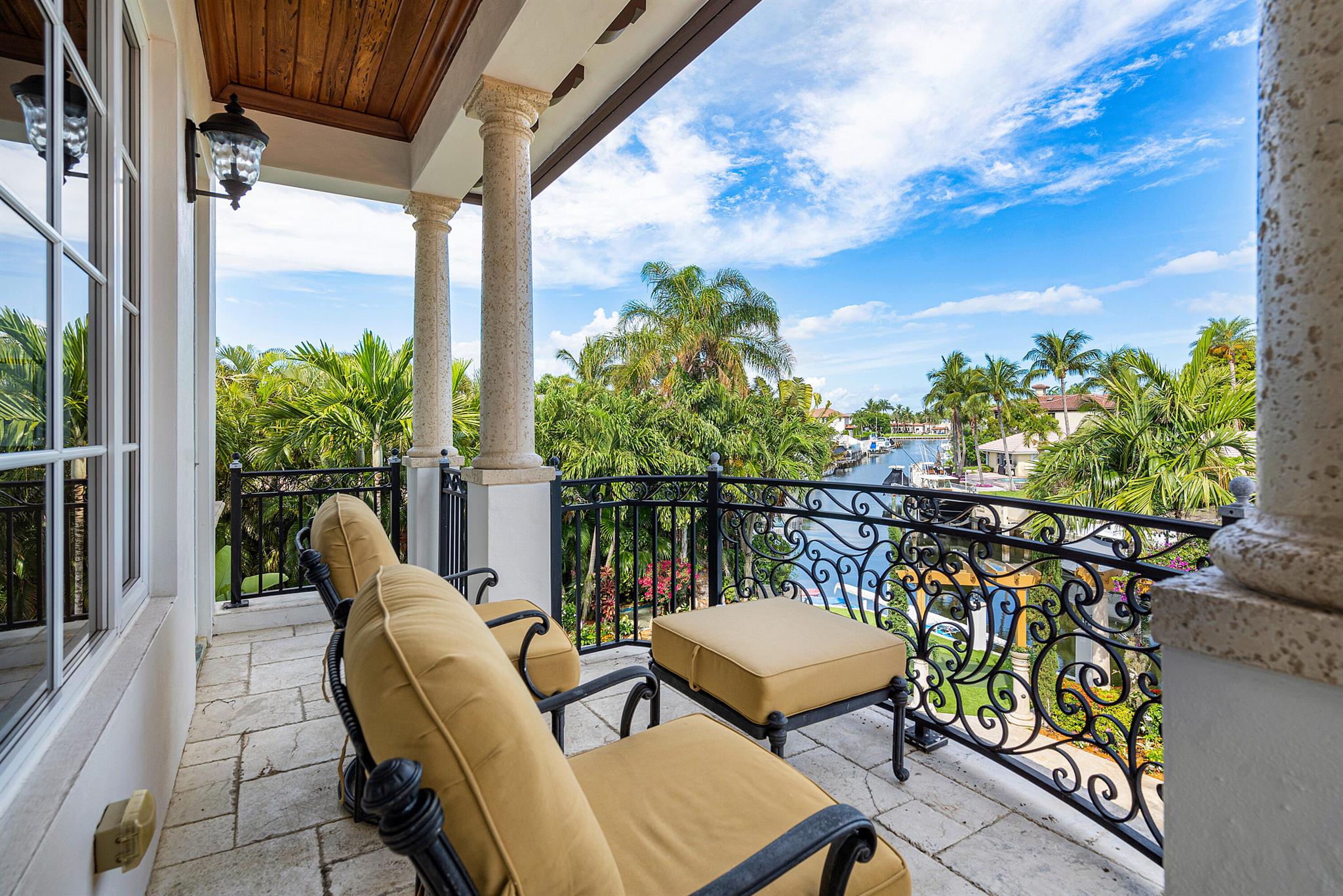 SUN AND SURF - Residential