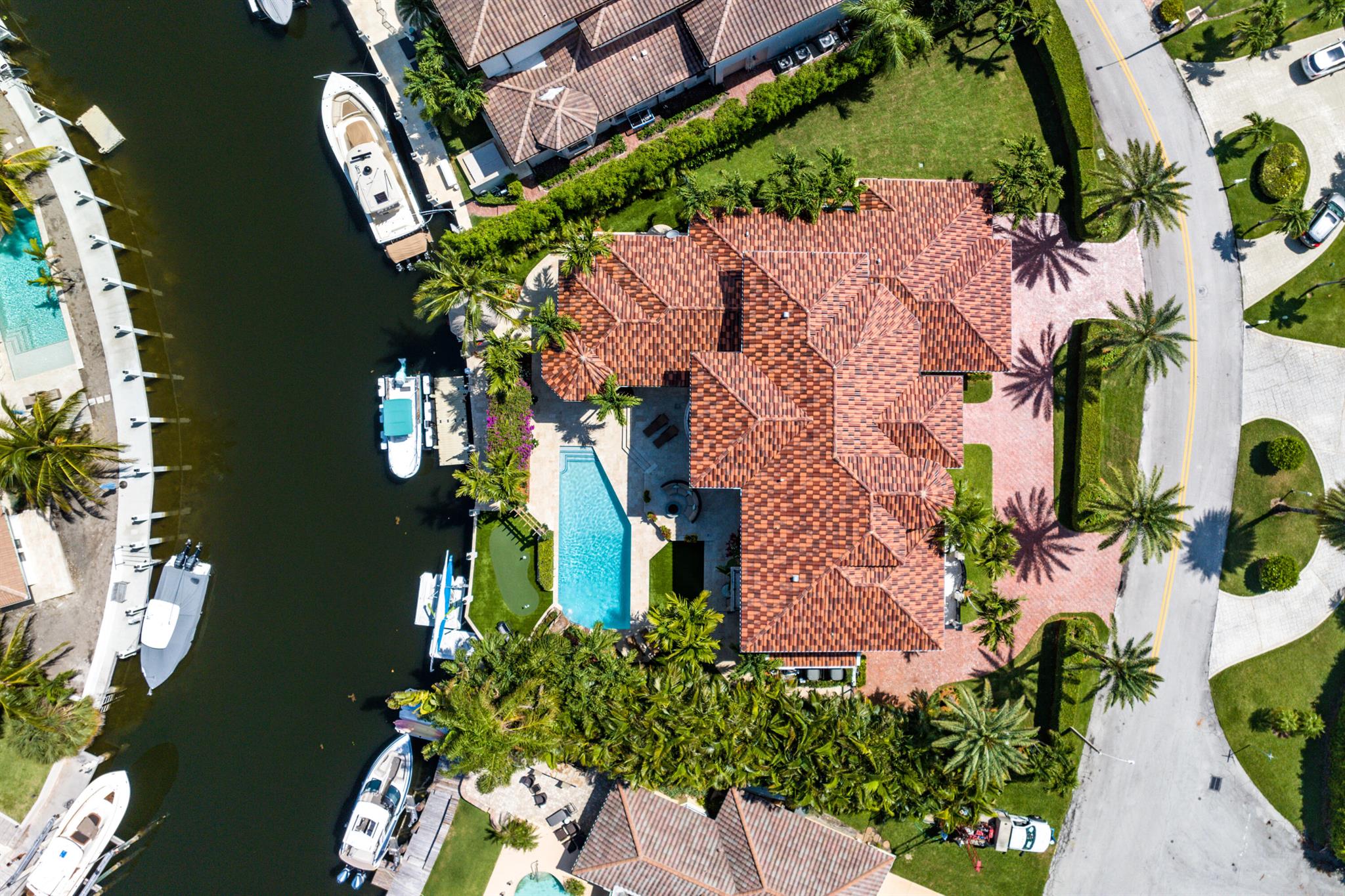 SUN AND SURF - Residential