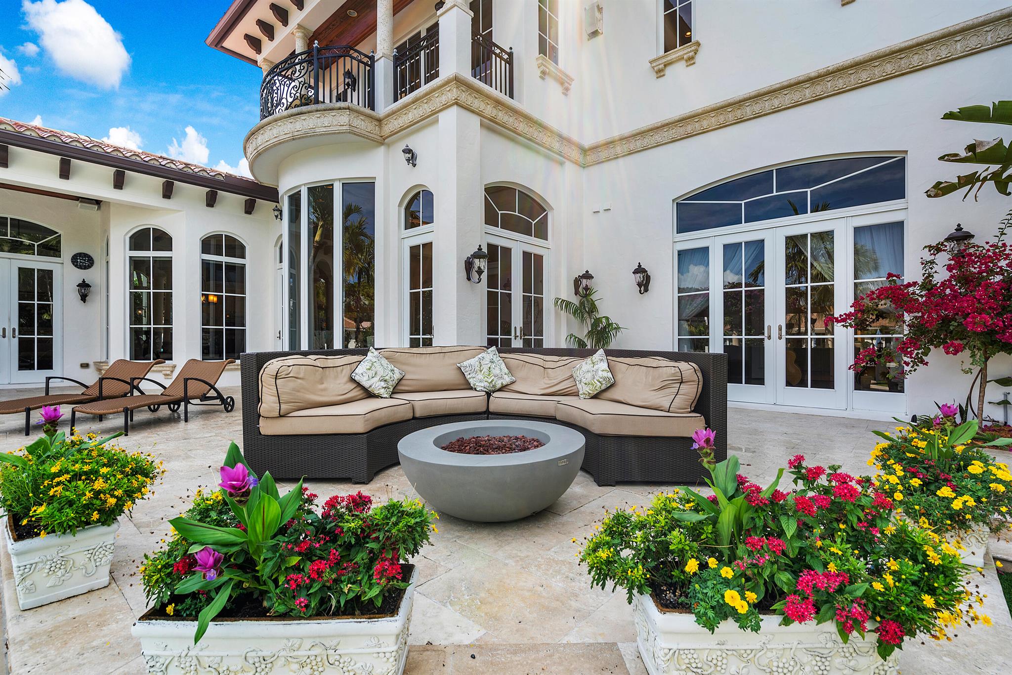 SUN AND SURF - Residential