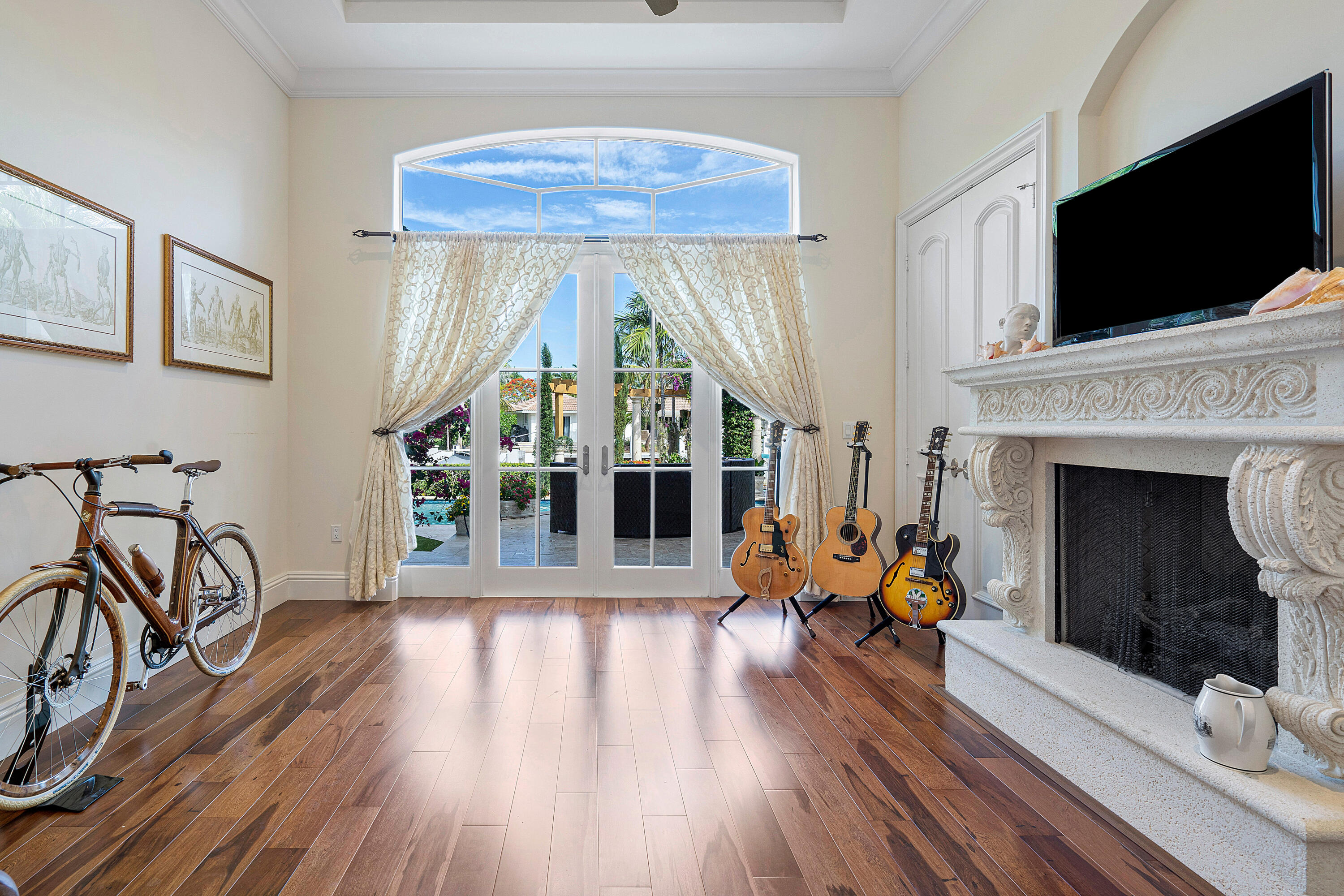 SUN AND SURF - Residential