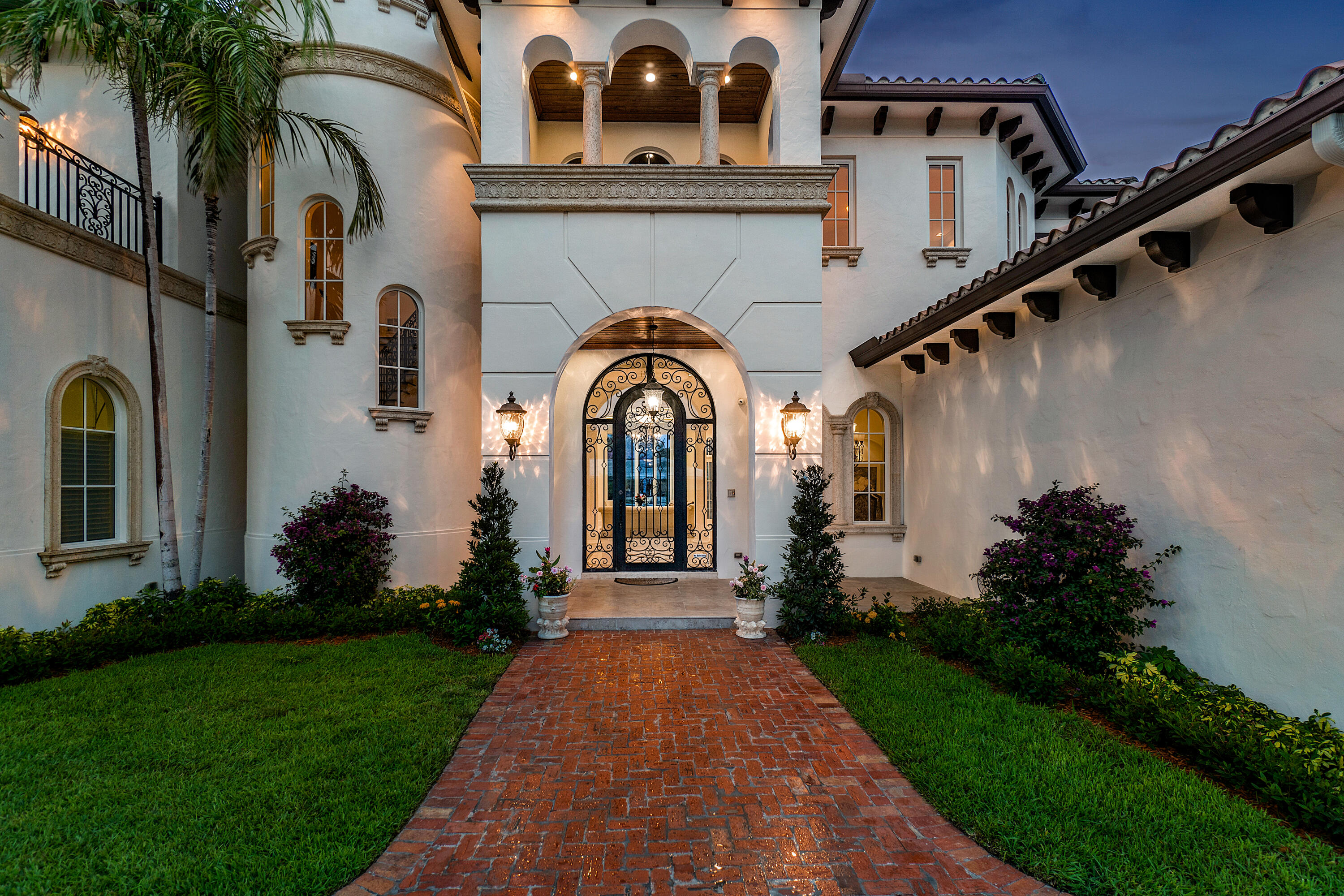 SUN AND SURF - Residential