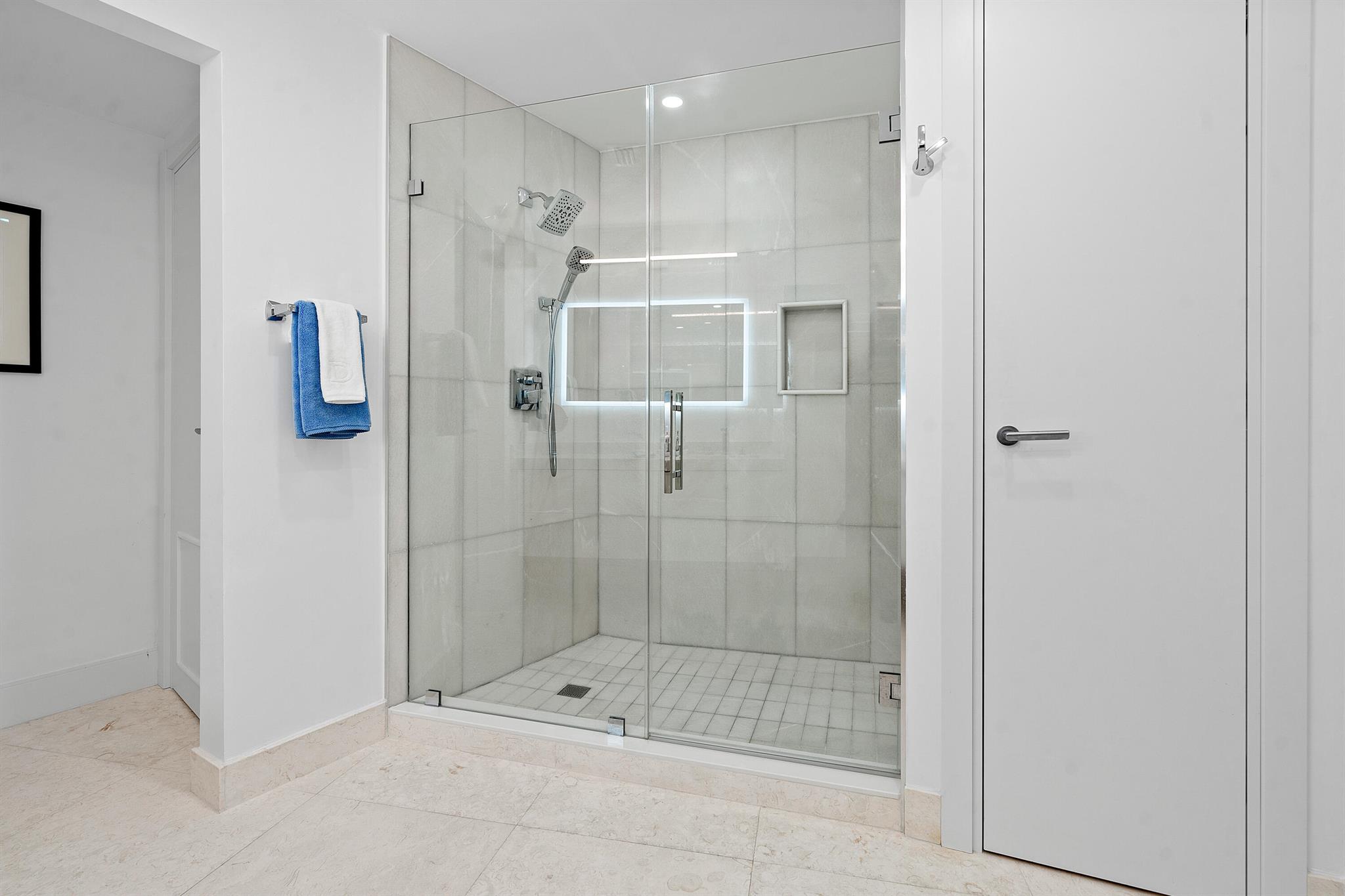 ONE ROYAL PALM WAY CONDO - Residential