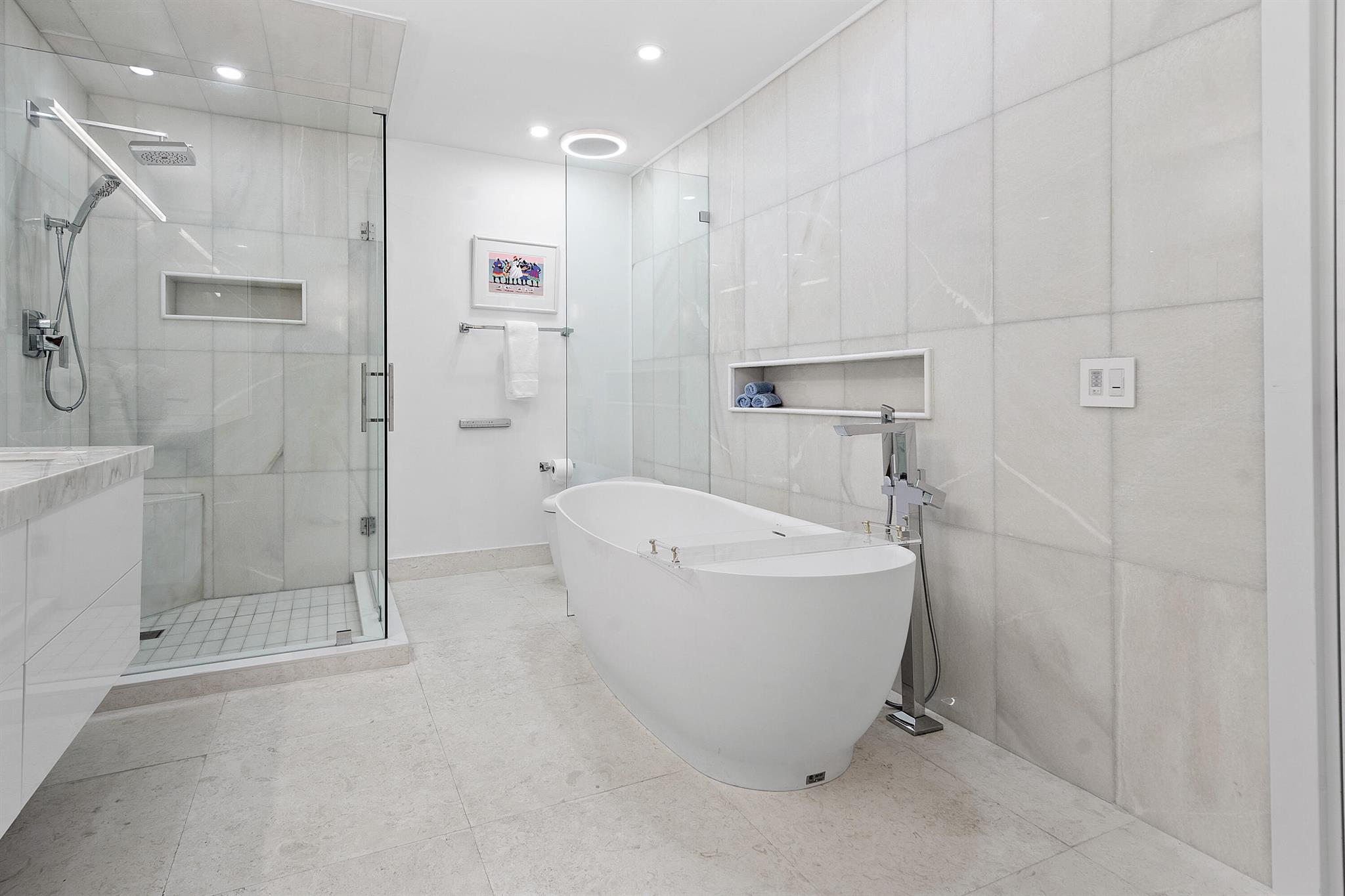 ONE ROYAL PALM WAY CONDO - Residential