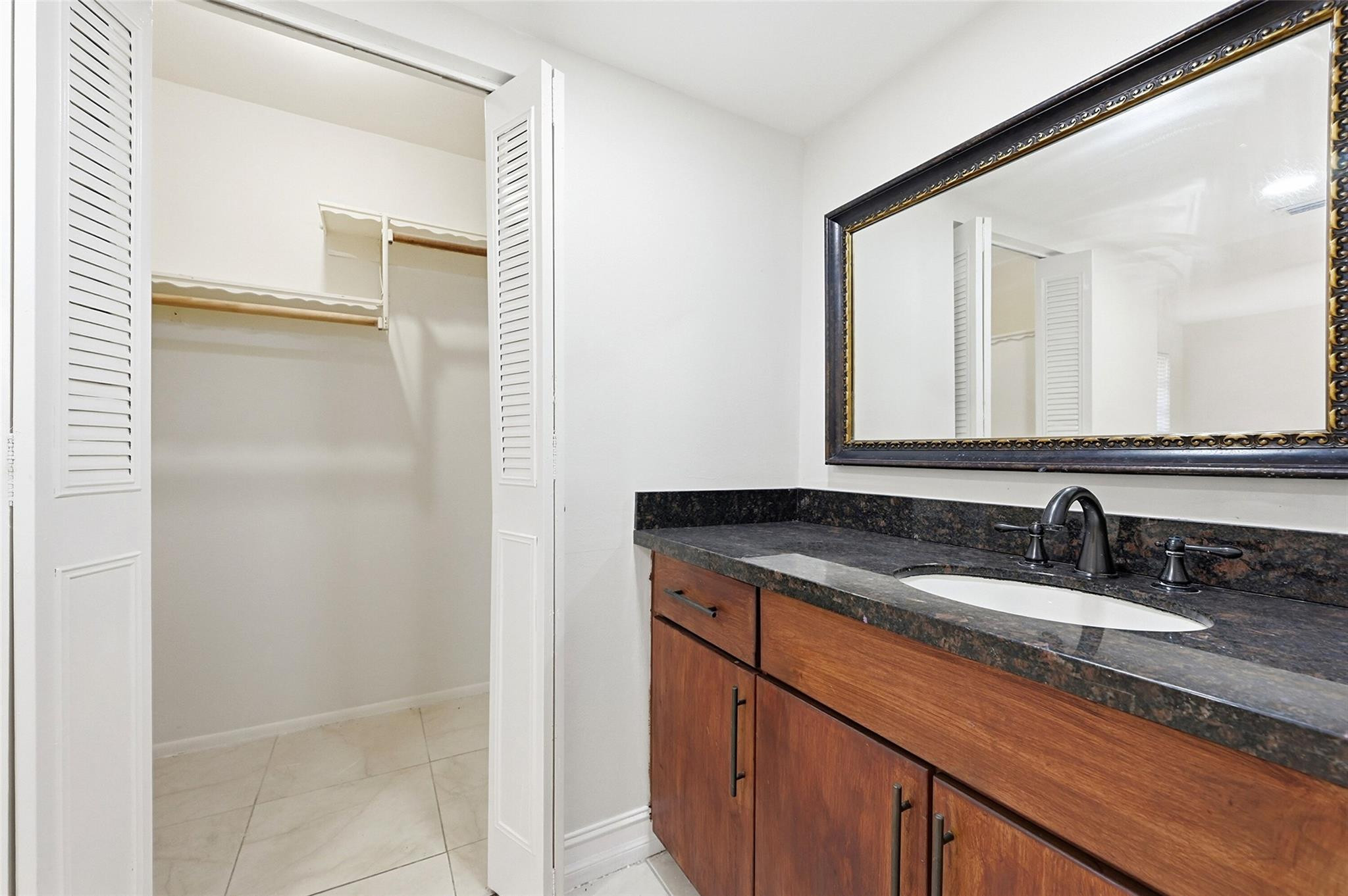 MIRROR LAKE ESTATES - Residential