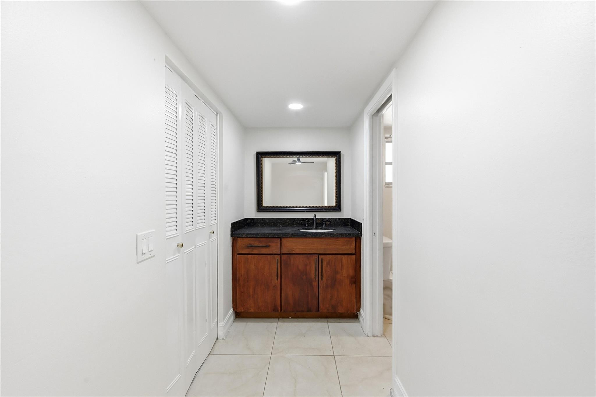 MIRROR LAKE ESTATES - Residential