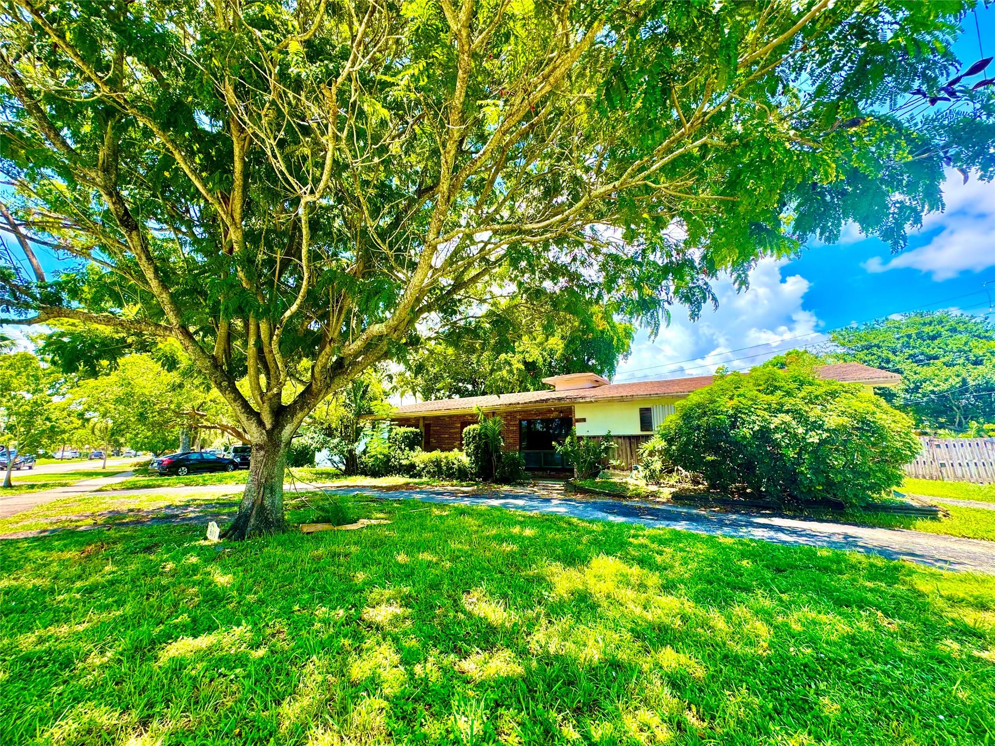 Unlock the potential of this rare find in the highly desirable Hollywood Hills neighborhood of South Florida. Situated on a spacious lot in a no-HOA community, this property presents a unique opportunity for investors, developers, or buyers looking to renovate or build new in one of Broward County’s most established residential areas.
