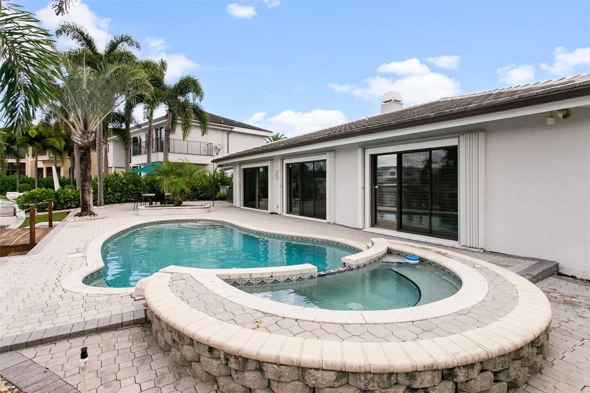 Lighthouse Point 3rd Sec - Residential