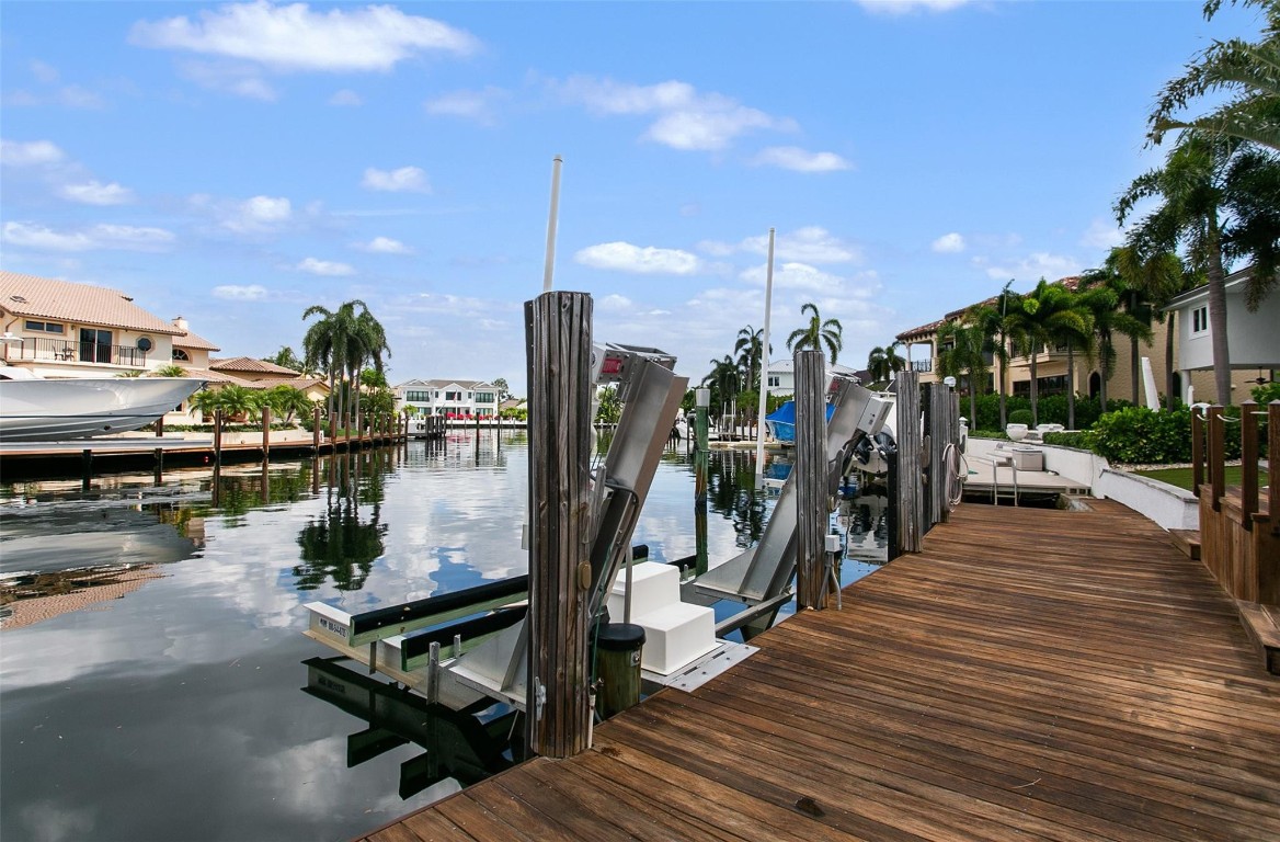 Lighthouse Point 3rd Sec - Residential