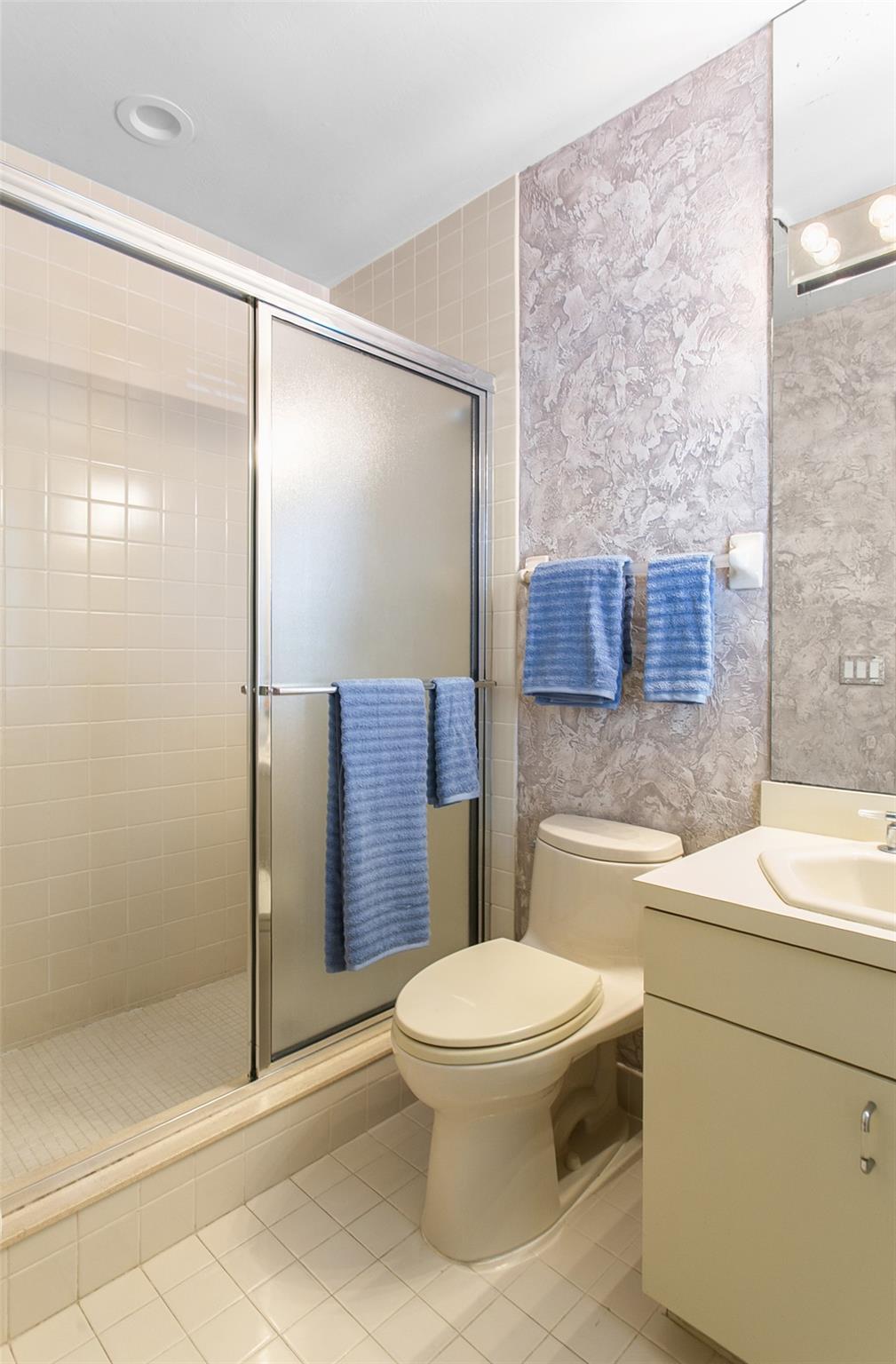 Lighthouse Point 3rd Sec - Residential