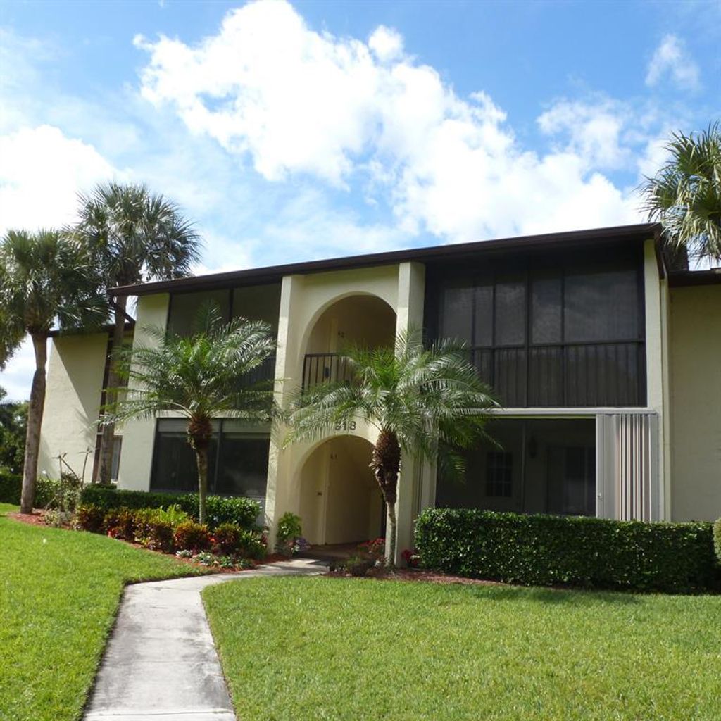 Photo of 4975 Sable Pine Circle #C-2, West Palm Beach, FL 33417 (MLS # R10719473)