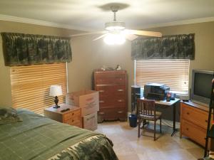 Acreage & Unrec - Residential