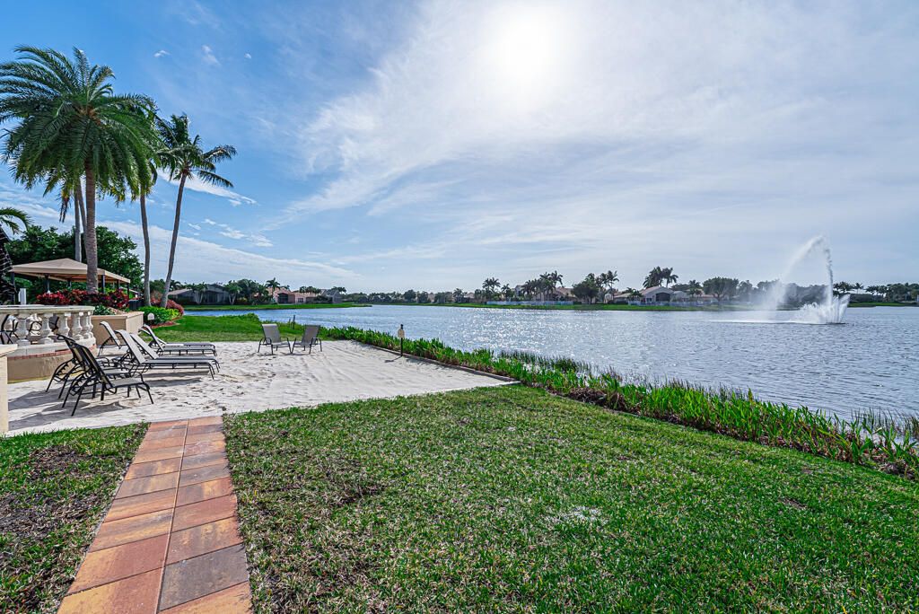 Photo of 8798 Laguna Royale Pt, Lake Worth, FL 33467 (MLS # R10954561)
